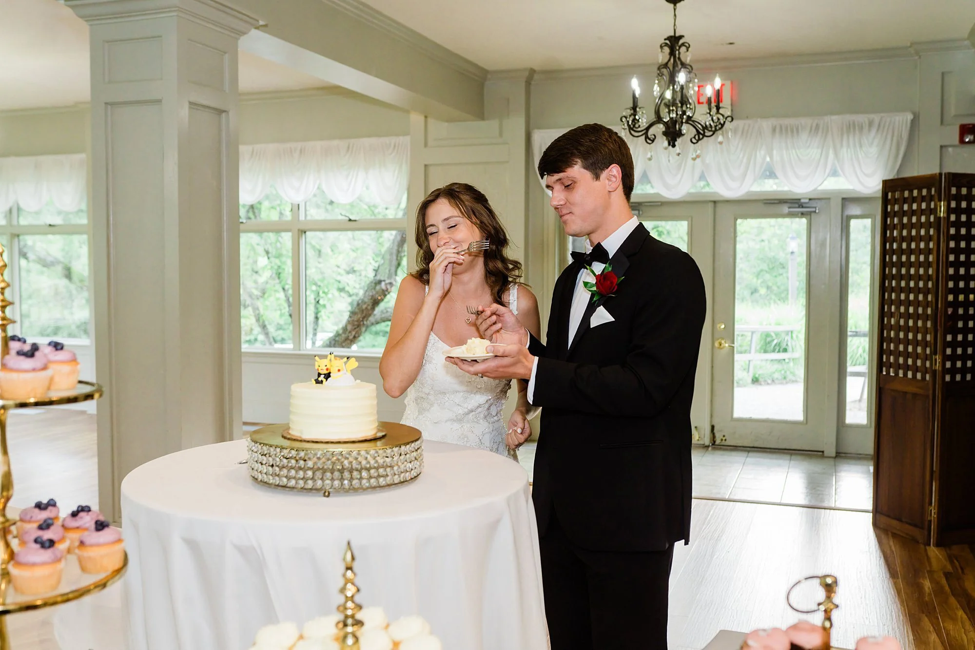 Emily Grace Photo, The Manor at Mountain View Summer Wedding, Harrisburg PA Wedding Photographer, The Manor at Mountain View Wedding Photos