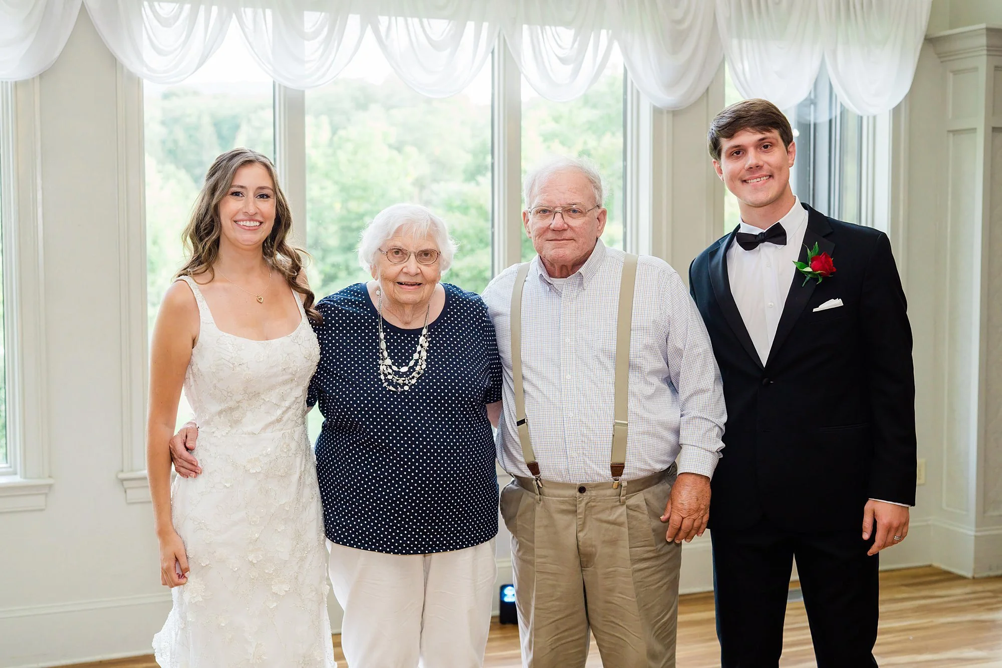 Emily Grace Photo, The Manor at Mountain View Summer Wedding, Harrisburg PA Wedding Photographer, The Manor at Mountain View Wedding Photos