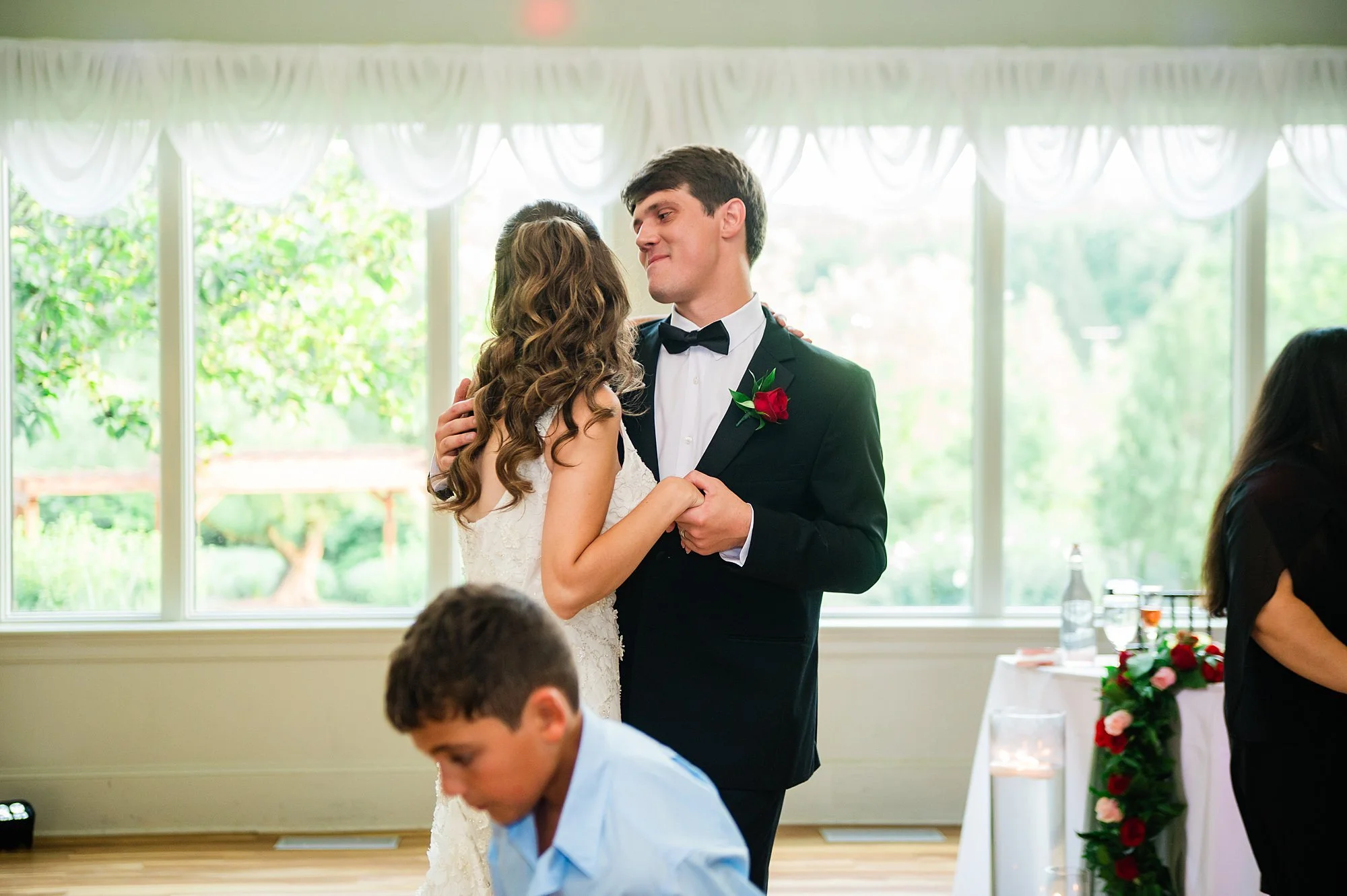 Emily Grace Photo, The Manor at Mountain View Summer Wedding, Harrisburg PA Wedding Photographer, The Manor at Mountain View Wedding Photos