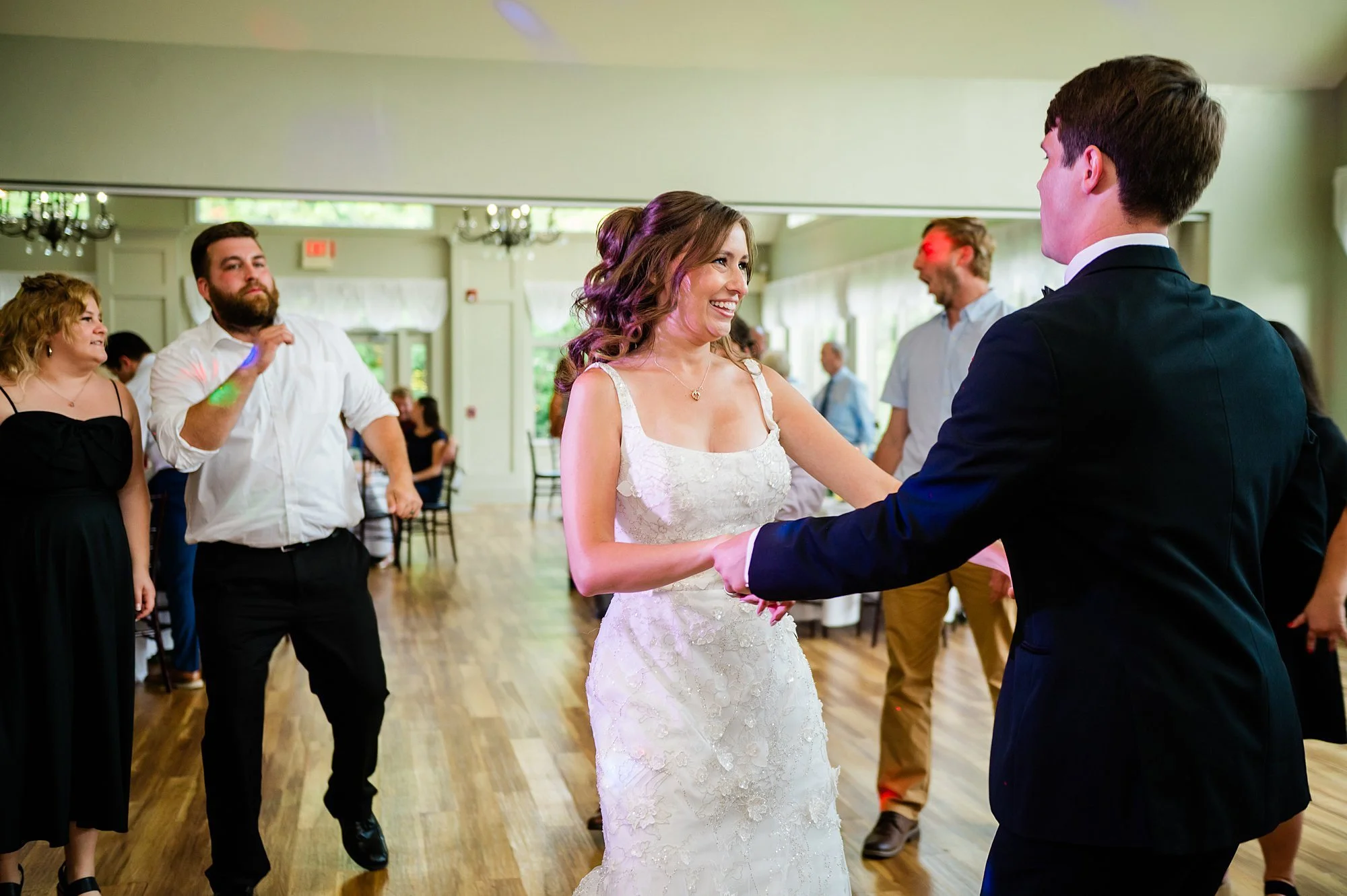 Emily Grace Photo, The Manor at Mountain View Summer Wedding, Harrisburg PA Wedding Photographer, The Manor at Mountain View Wedding Photos