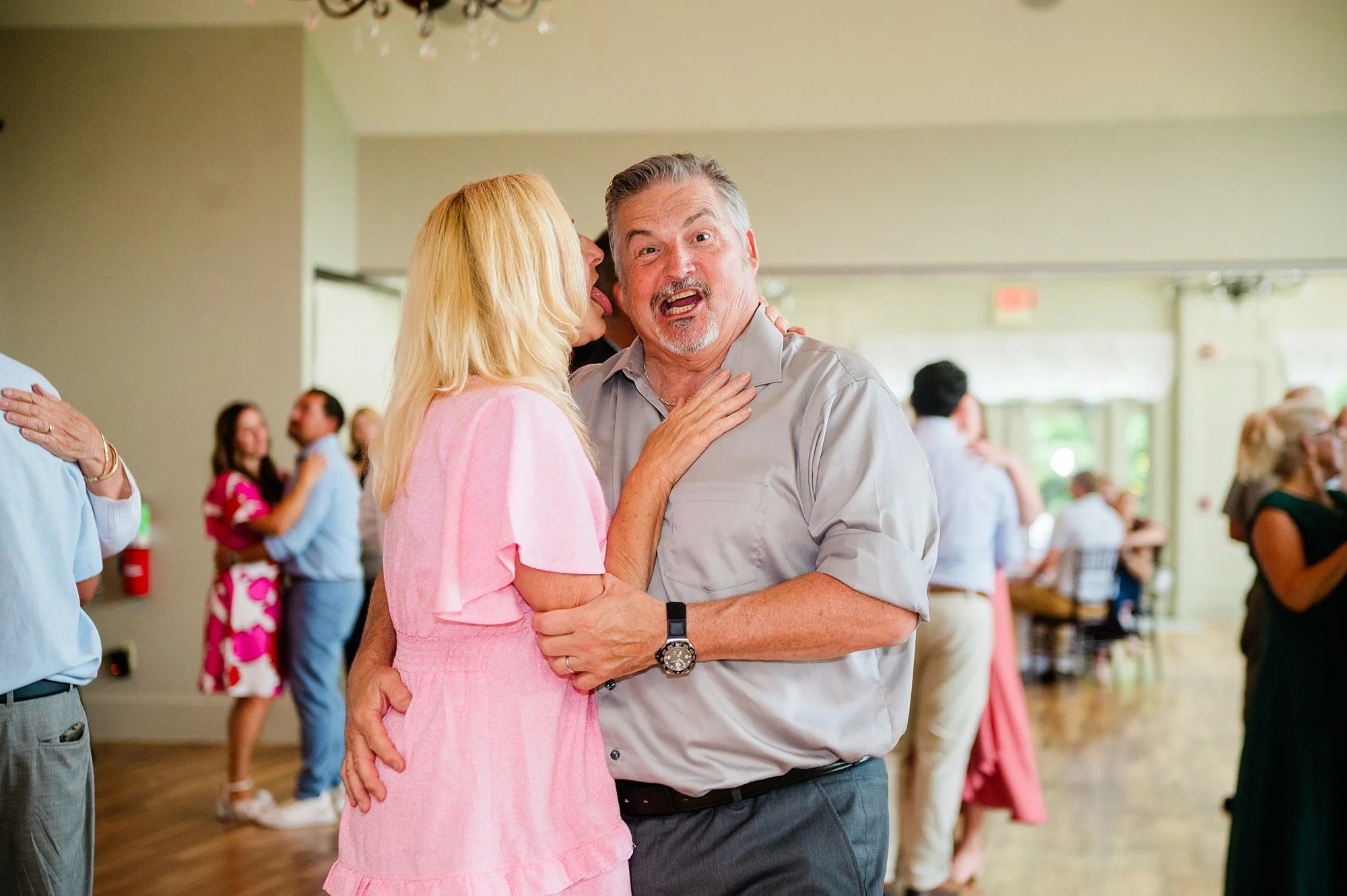 Emily Grace Photo, The Manor at Mountain View Summer Wedding, Harrisburg PA Wedding Photographer, The Manor at Mountain View Wedding Photos