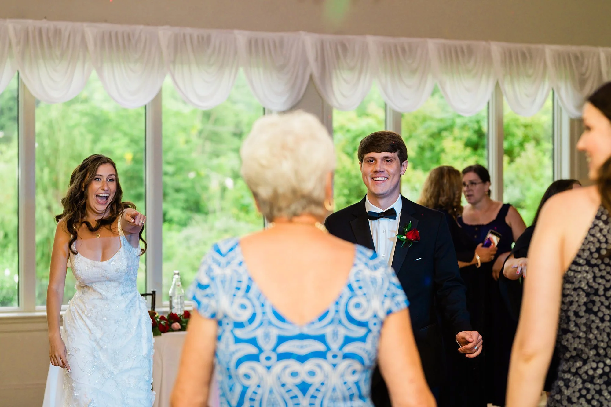 Emily Grace Photo, The Manor at Mountain View Summer Wedding, Harrisburg PA Wedding Photographer, The Manor at Mountain View Wedding Photos