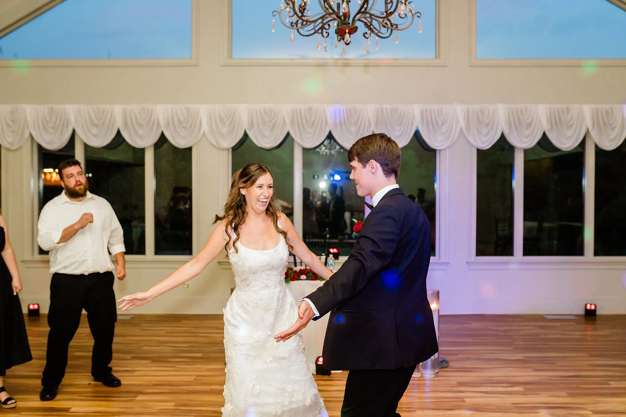 Emily Grace Photo, The Manor at Mountain View Summer Wedding, Harrisburg PA Wedding Photographer, The Manor at Mountain View Wedding Photos