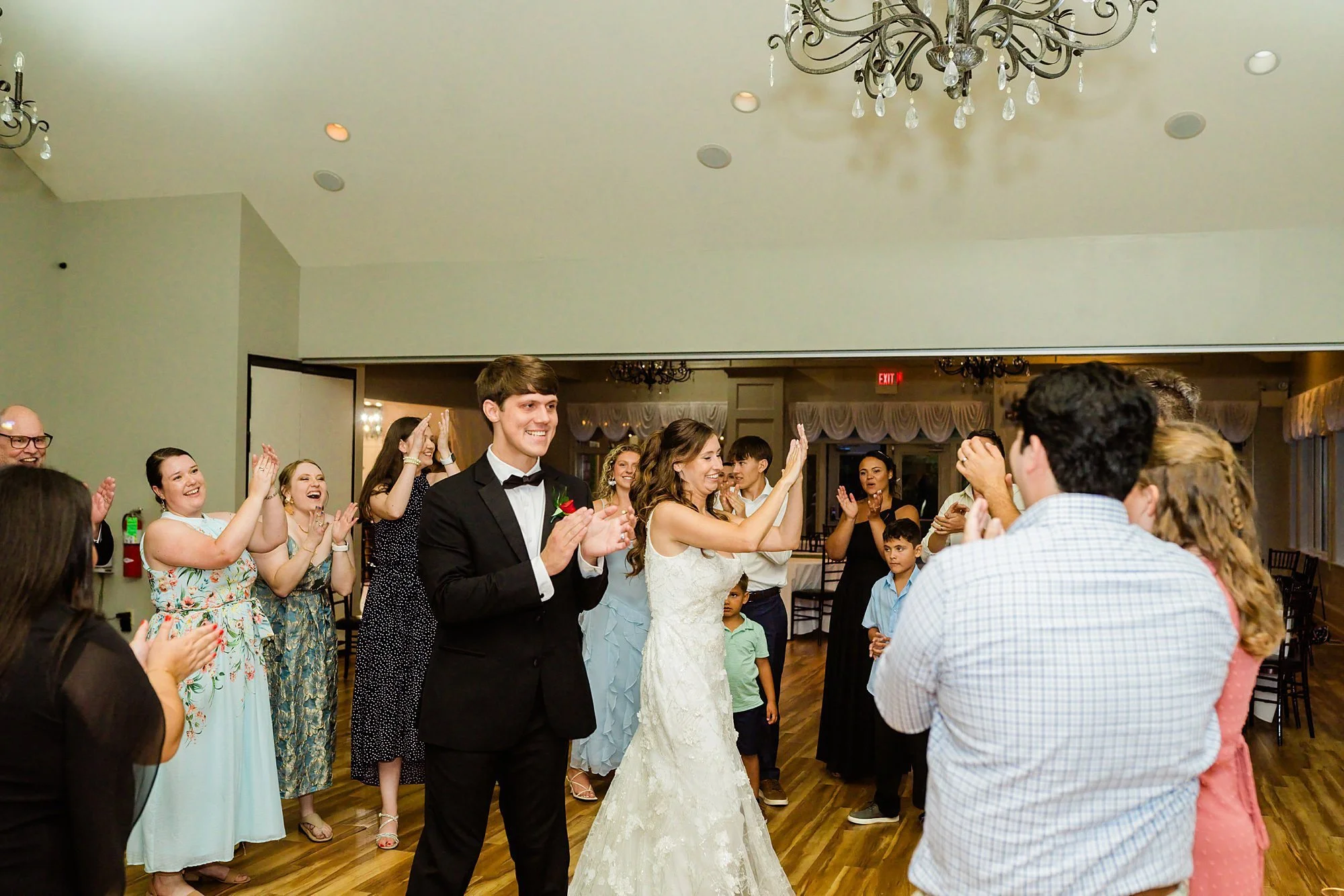 Emily Grace Photo, The Manor at Mountain View Summer Wedding, Harrisburg PA Wedding Photographer, The Manor at Mountain View Wedding Photos