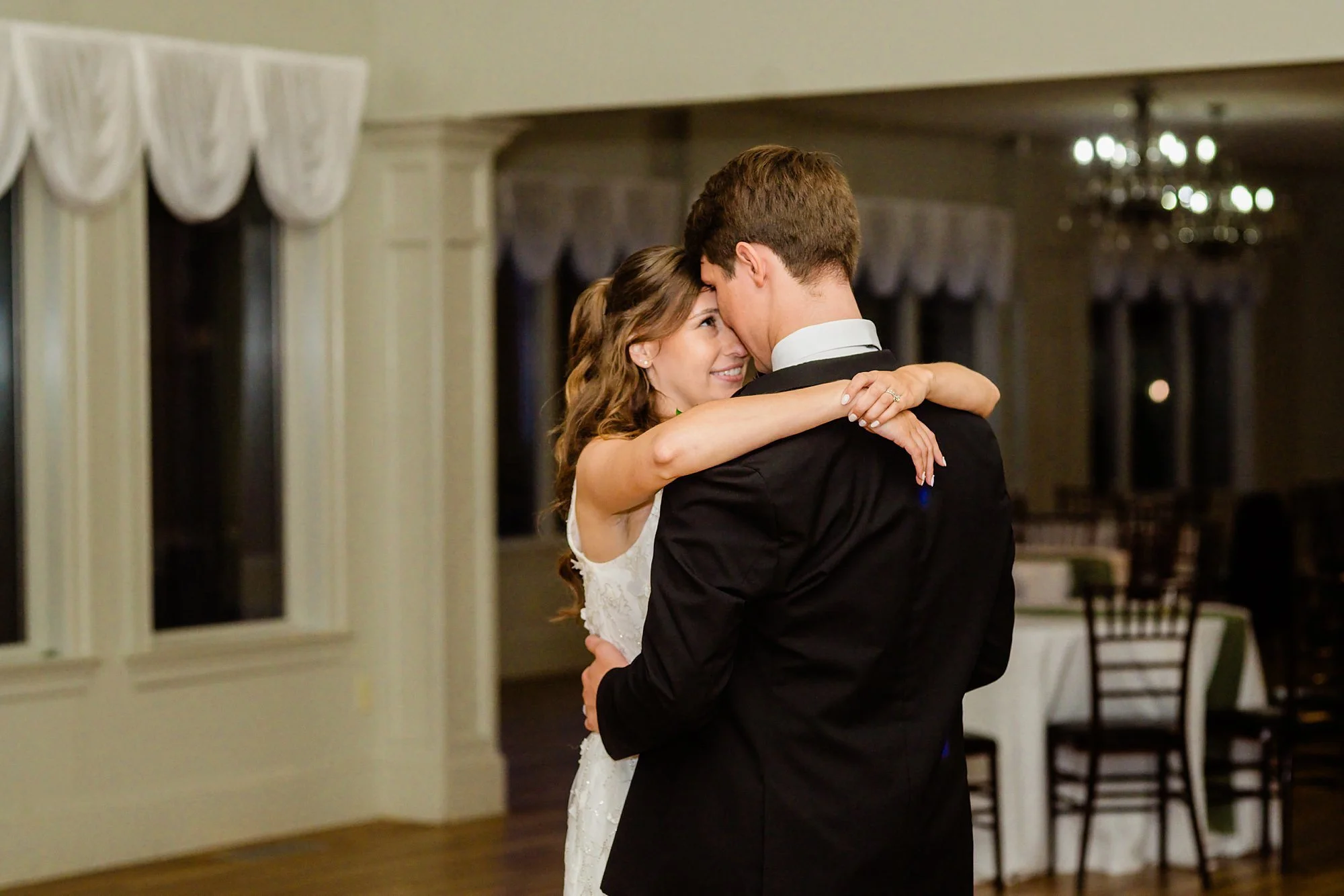 Emily Grace Photo, The Manor at Mountain View Summer Wedding, Harrisburg PA Wedding Photographer, The Manor at Mountain View Wedding Photos