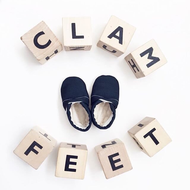 Drum roll please! KIDS sizes 5-10! We are now taking orders for these sizes. Please note, these will be custom made to order, so expect 2-3 weeks for your order! Link in profile! https://clamfeet.com/new-products/kids #clamfeet #babyshoes #organicbab