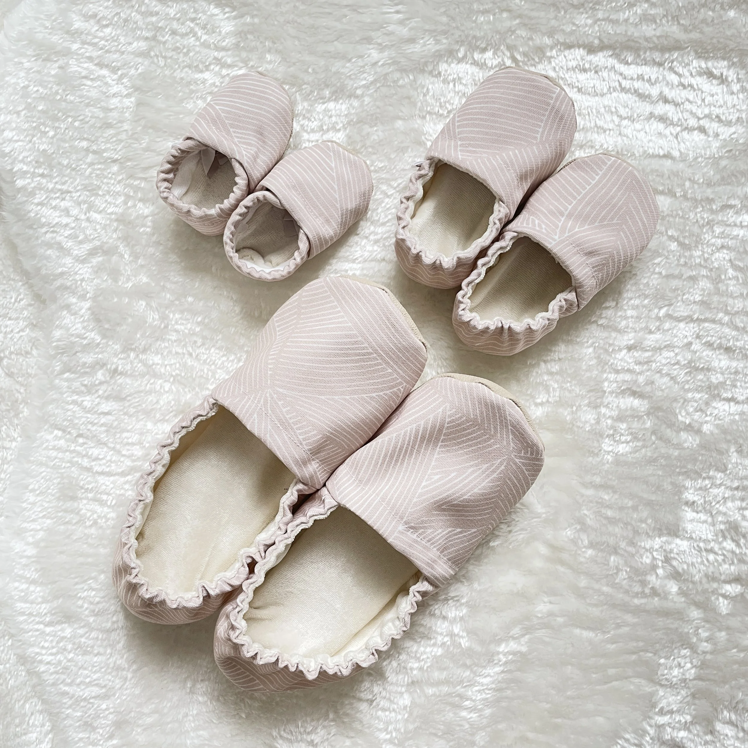 Natasha, neutral baby shoes by Clamfeet — CLAMFEET