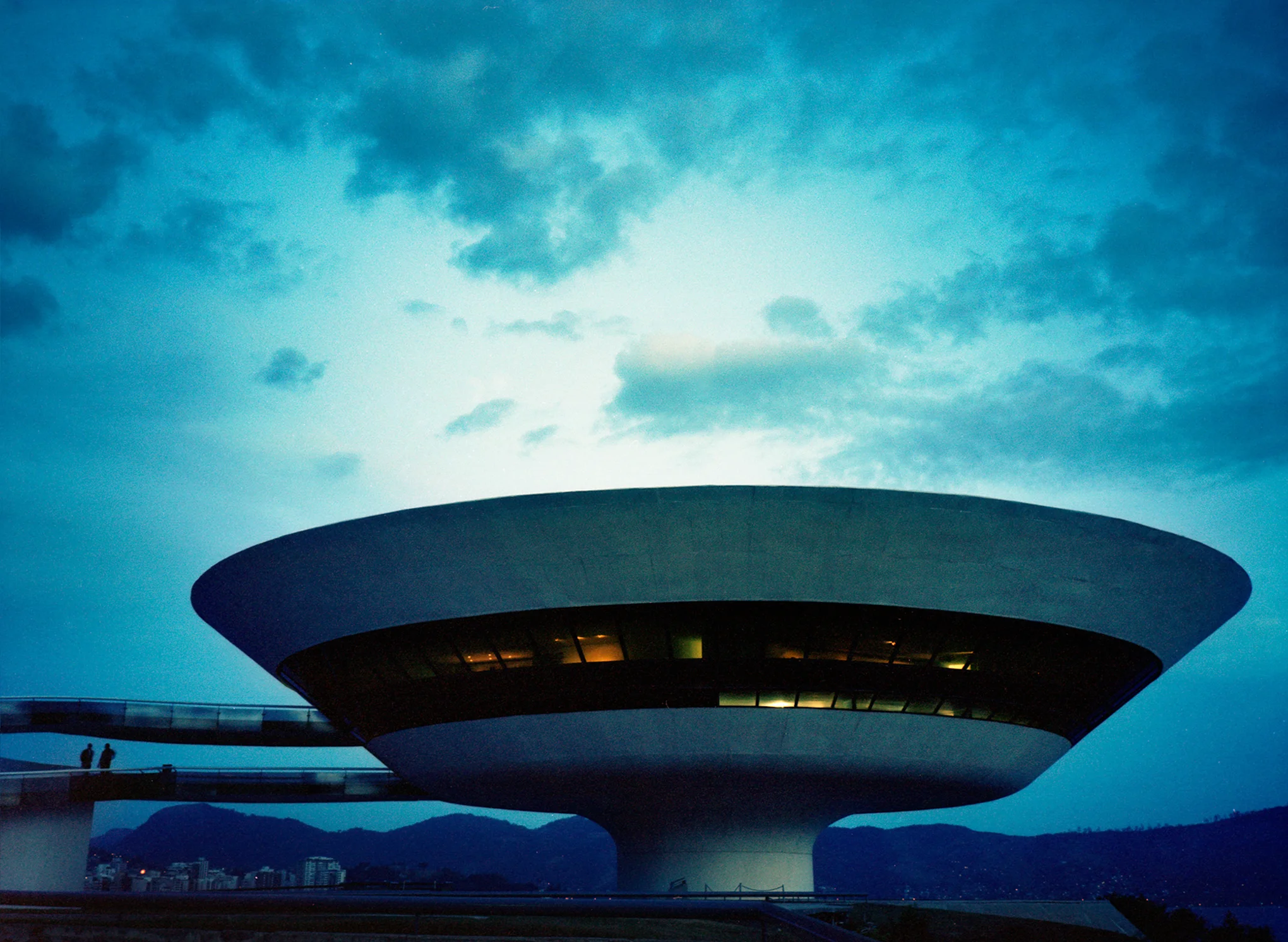 34a niemyer museum.jpg