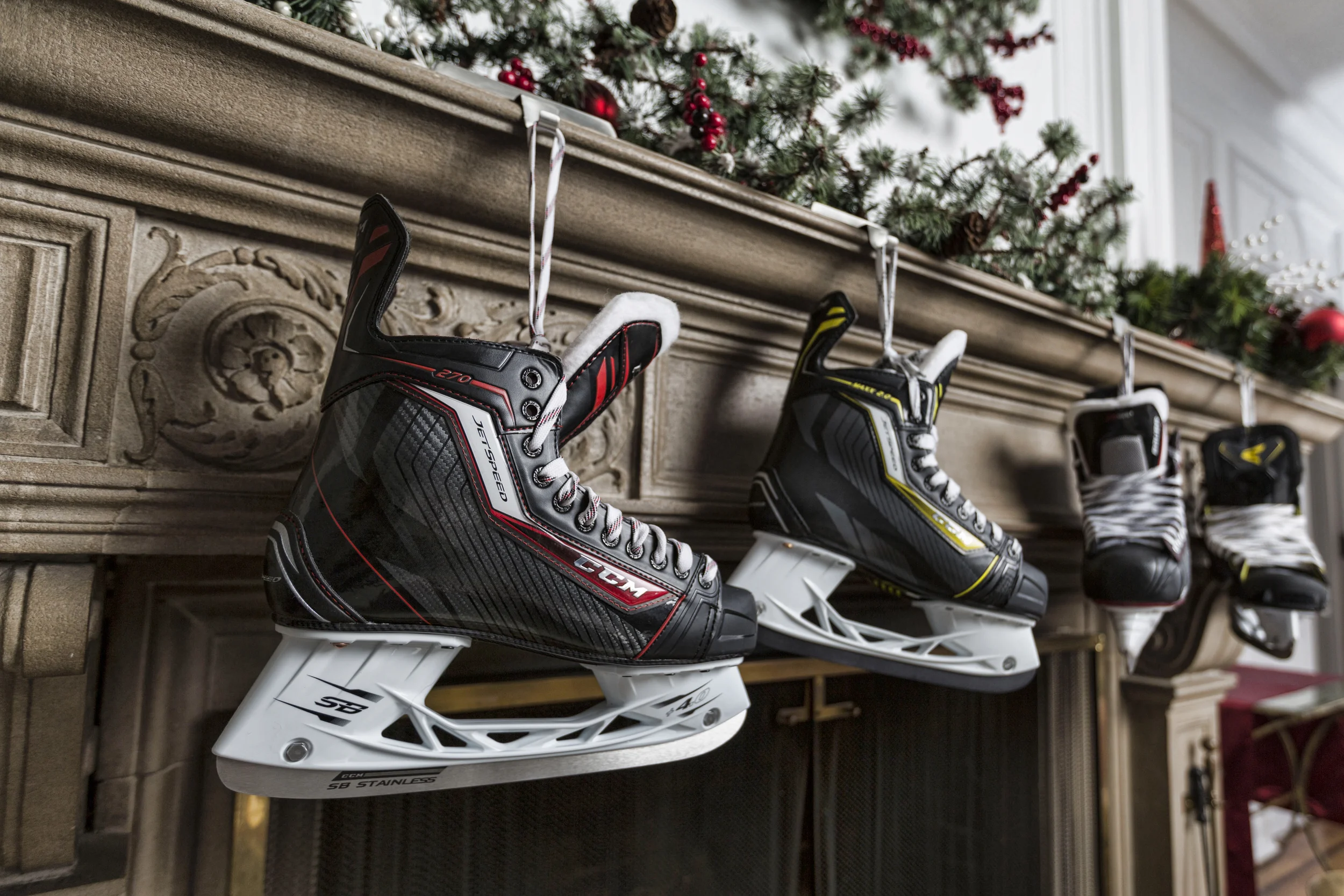 KG2A8929skates.jpg