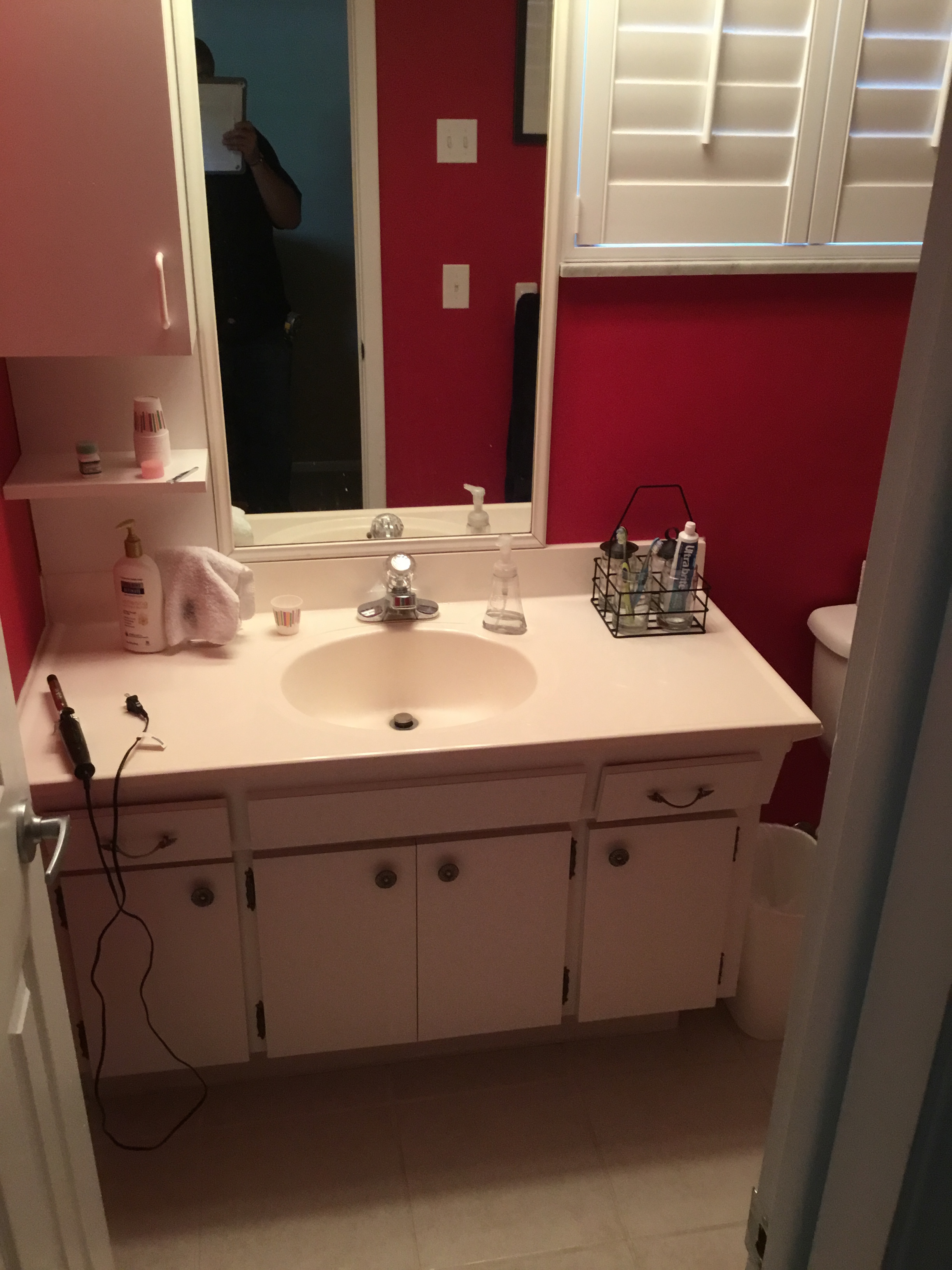 Master bathroom before.