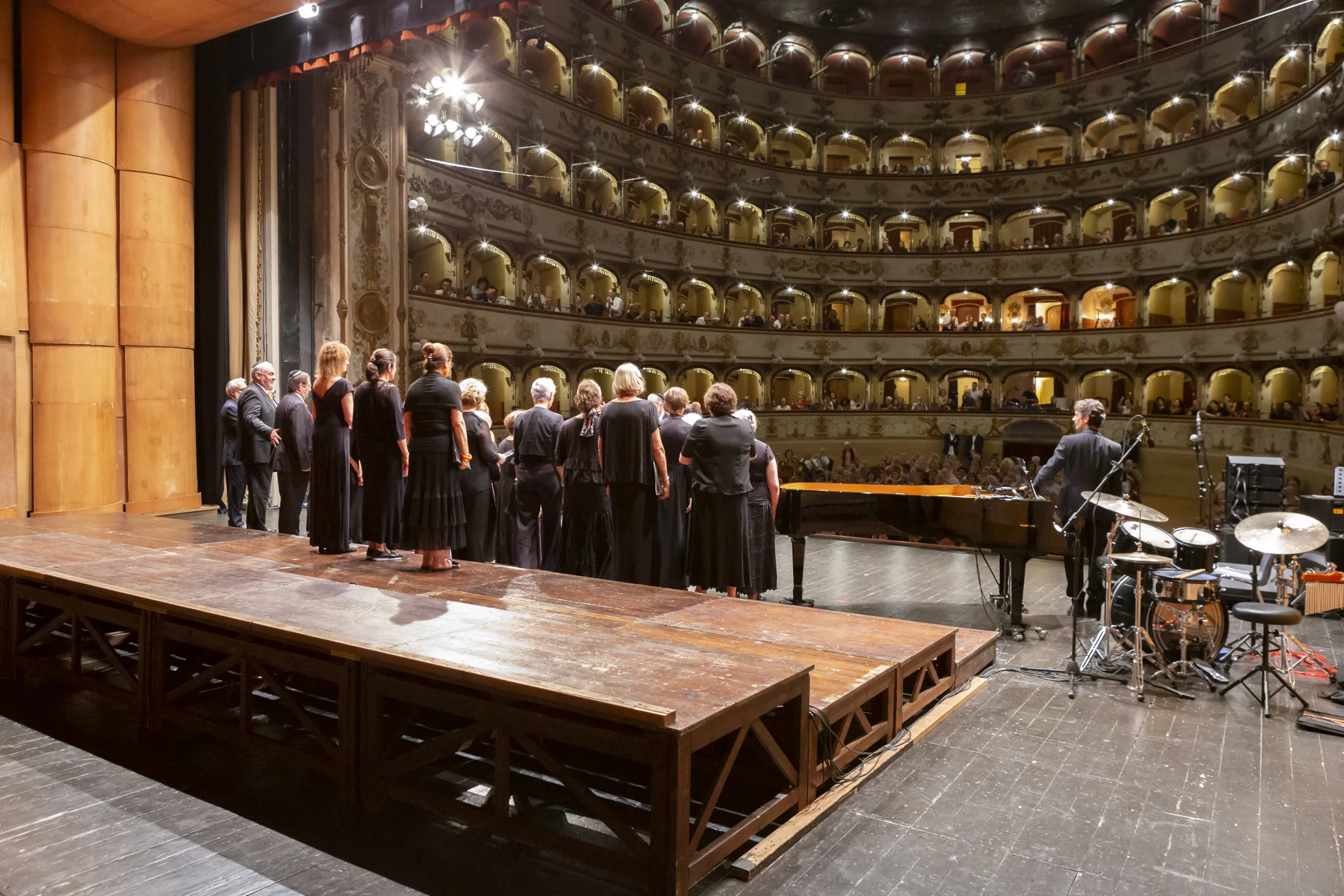 (C)MARCO_CASELLI_NIRMAL_Y094_301.jpg