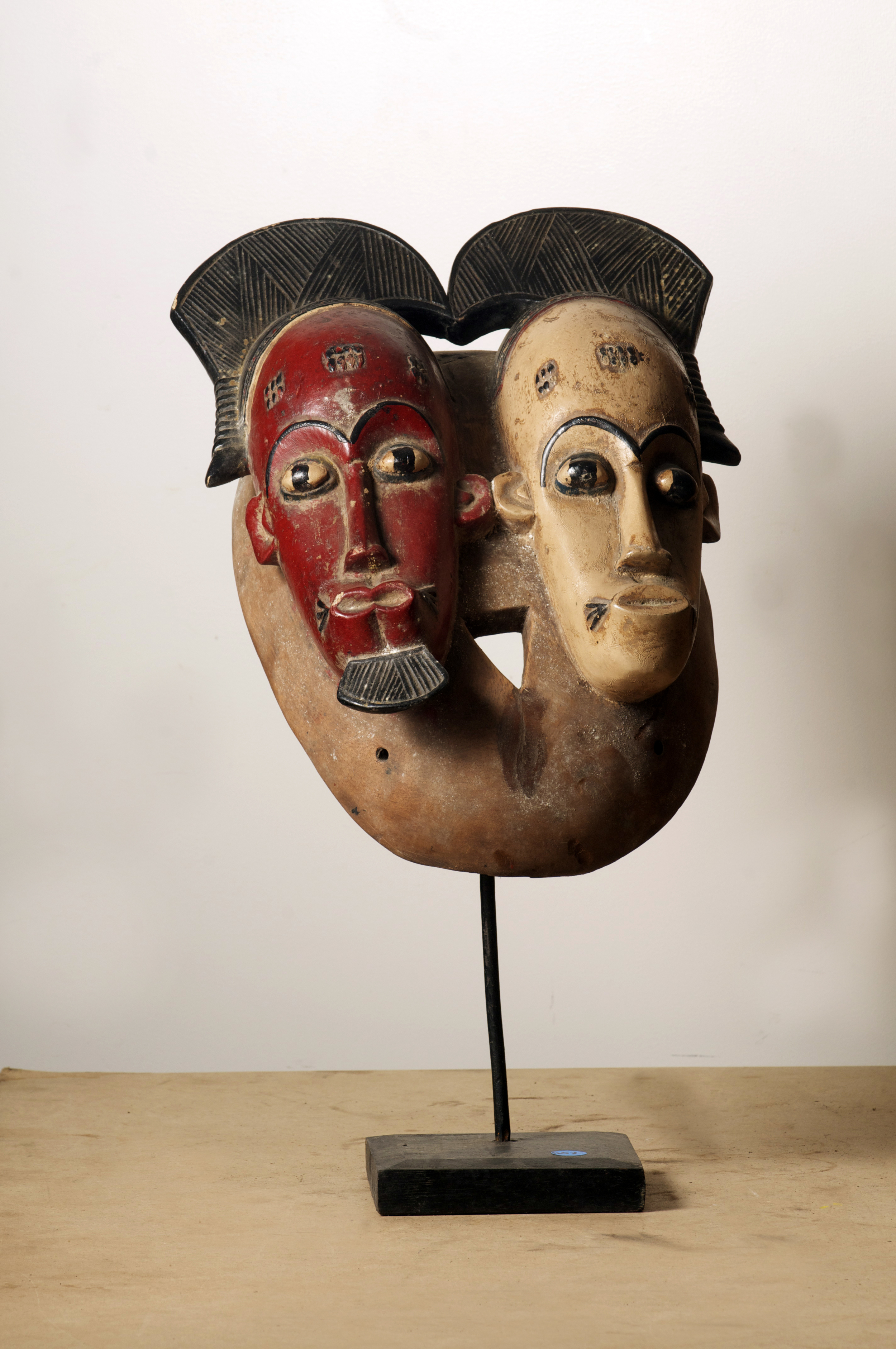 Baule double Mask, Cote D'Ivoire. Height 20.3 inch. Pp. $880.00.jpg