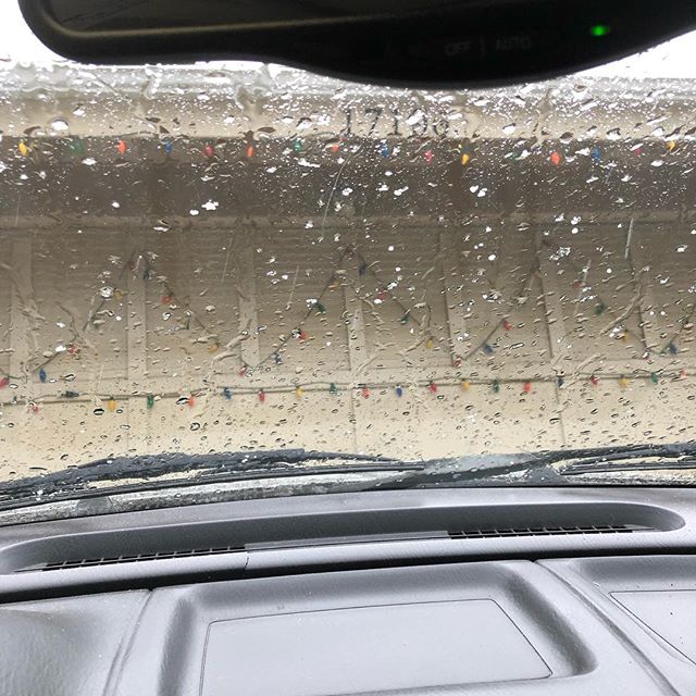 It&rsquo;s snowing in Granada Hills! First time in 31 years! WTH?