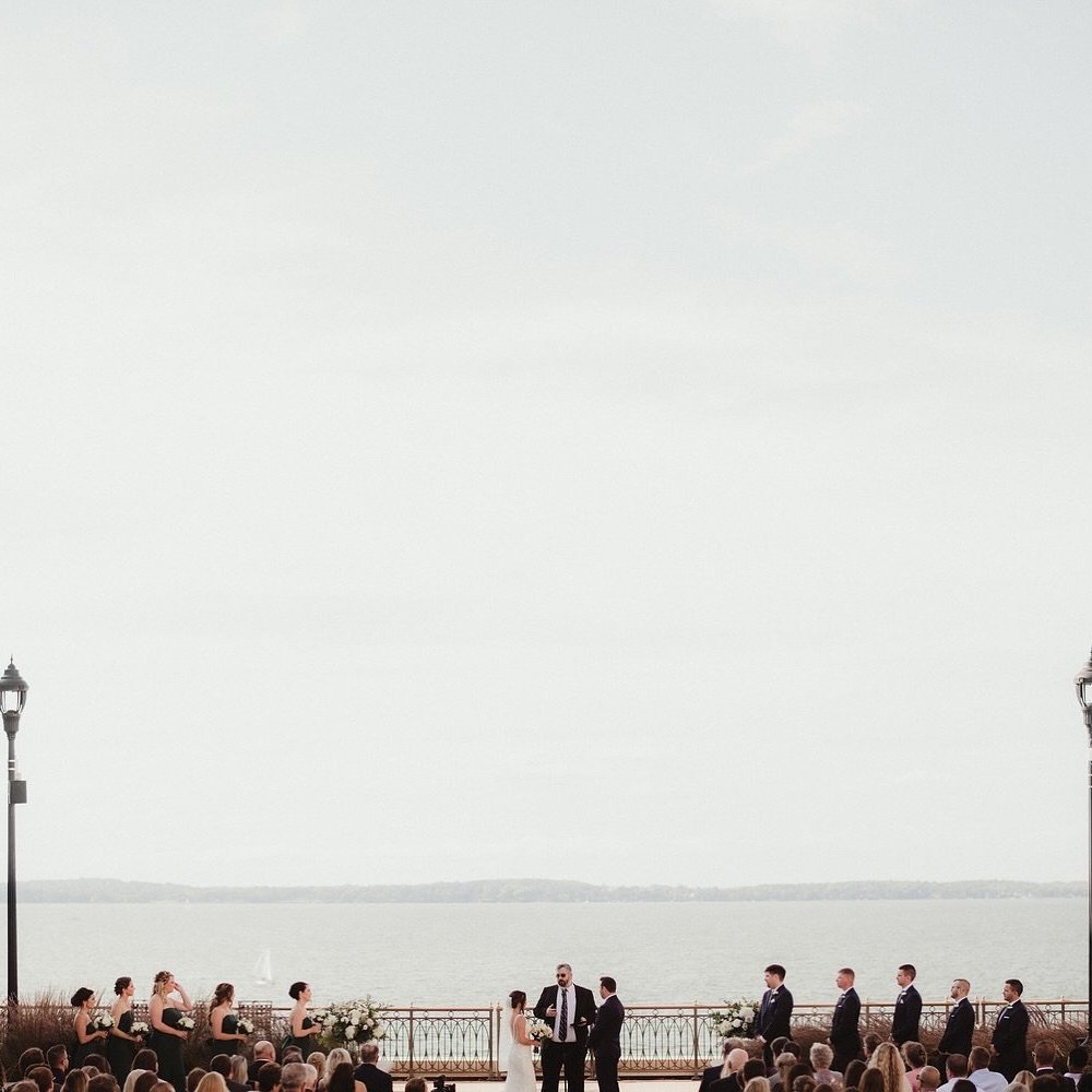 Planning a wedding? Don&rsquo;t let the little things slip through the cracks! 💍✨ Tap the link in my bio to discover the 8 details I often see couples overlook when planning their big day&mdash;because it&rsquo;s the small details that makes the big