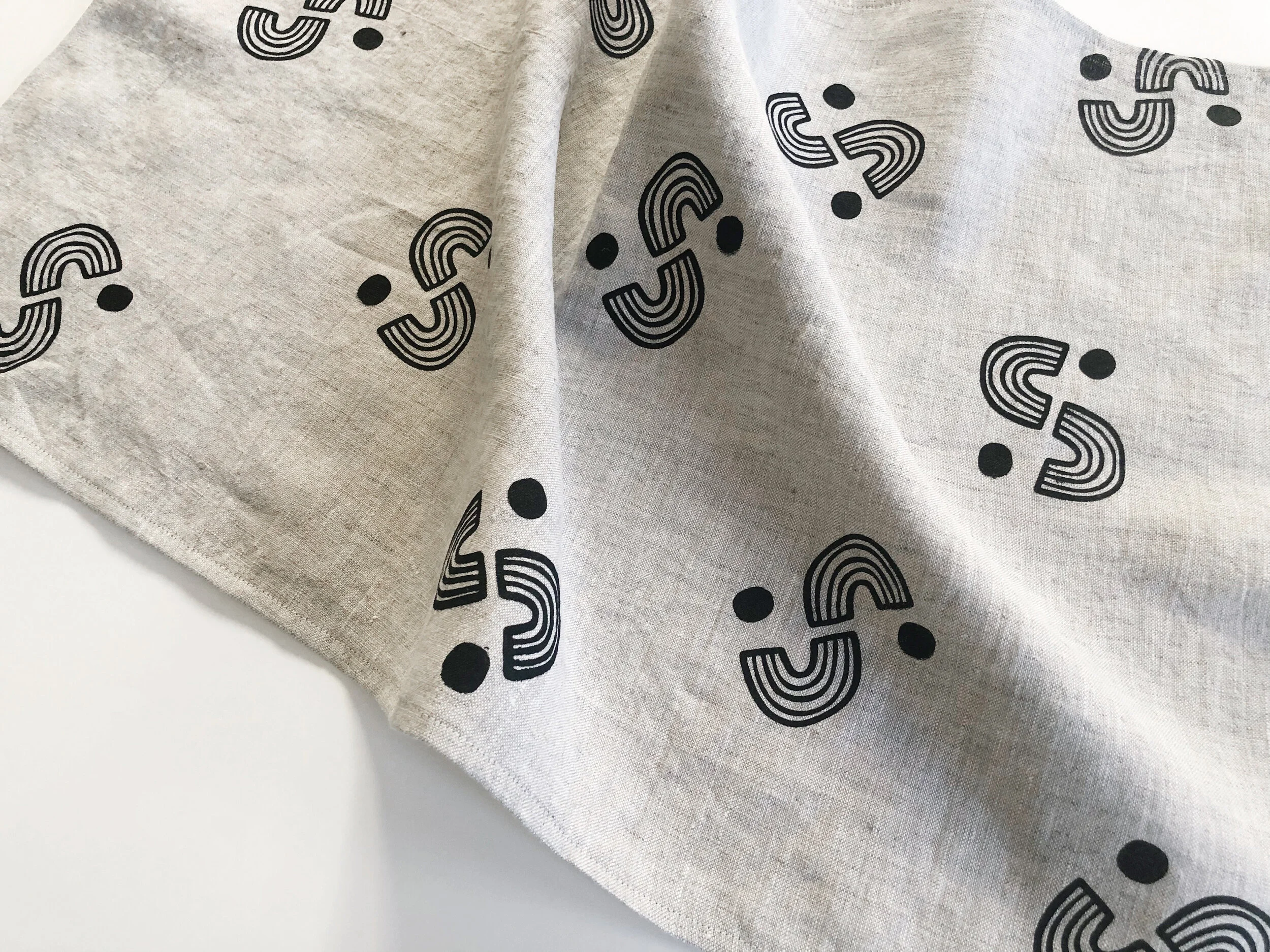 ARCHES - natural + black