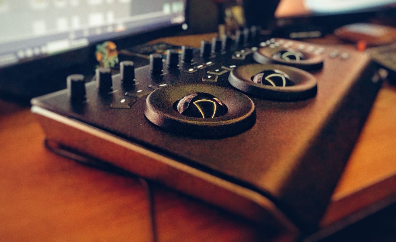 DAVINCI RESOLVE MICRO.jpeg