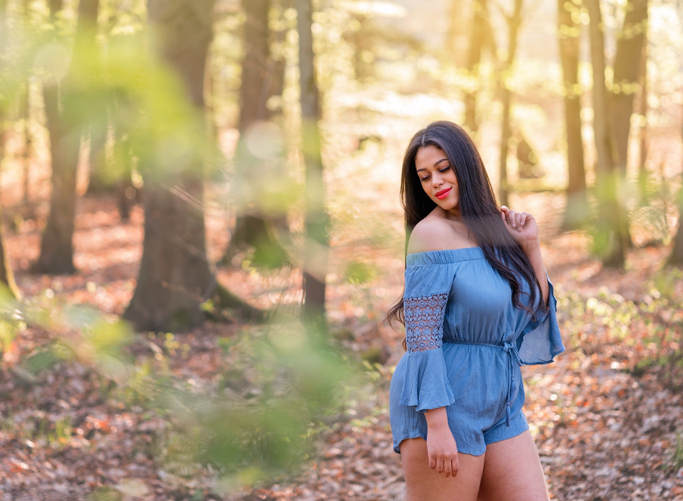  kaiserslautern Ramstein KMC Photographer beauty and portrait photography in Reichenbach-Steegen, Rheinland-Pfaly Germany. Beauty Portrait in Spring with beautiful dark hair girl in blue romper in forest by Sarah Havens 