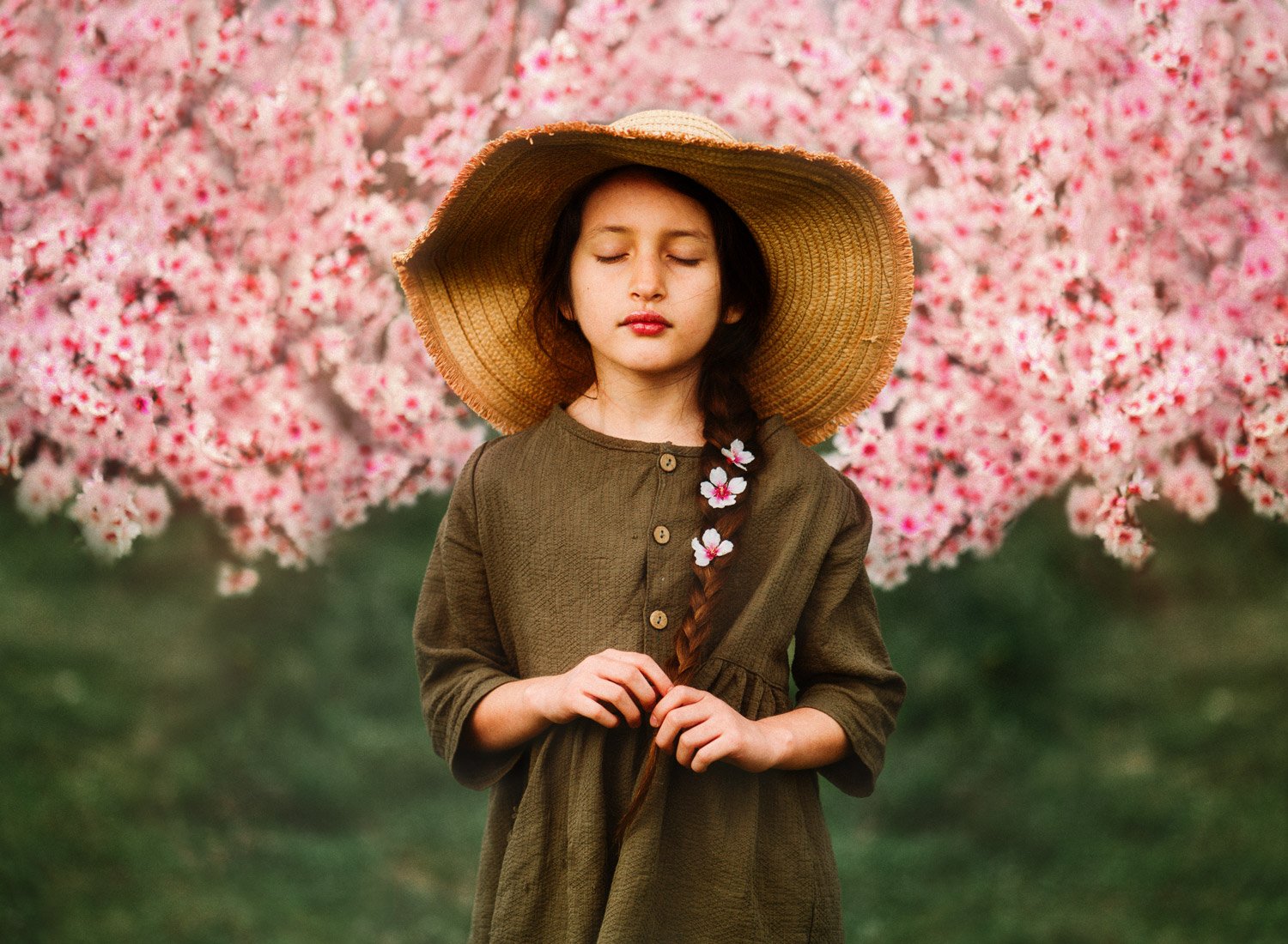 fine-art-child-photography-blossoms-sarah-havens-germany.jpg