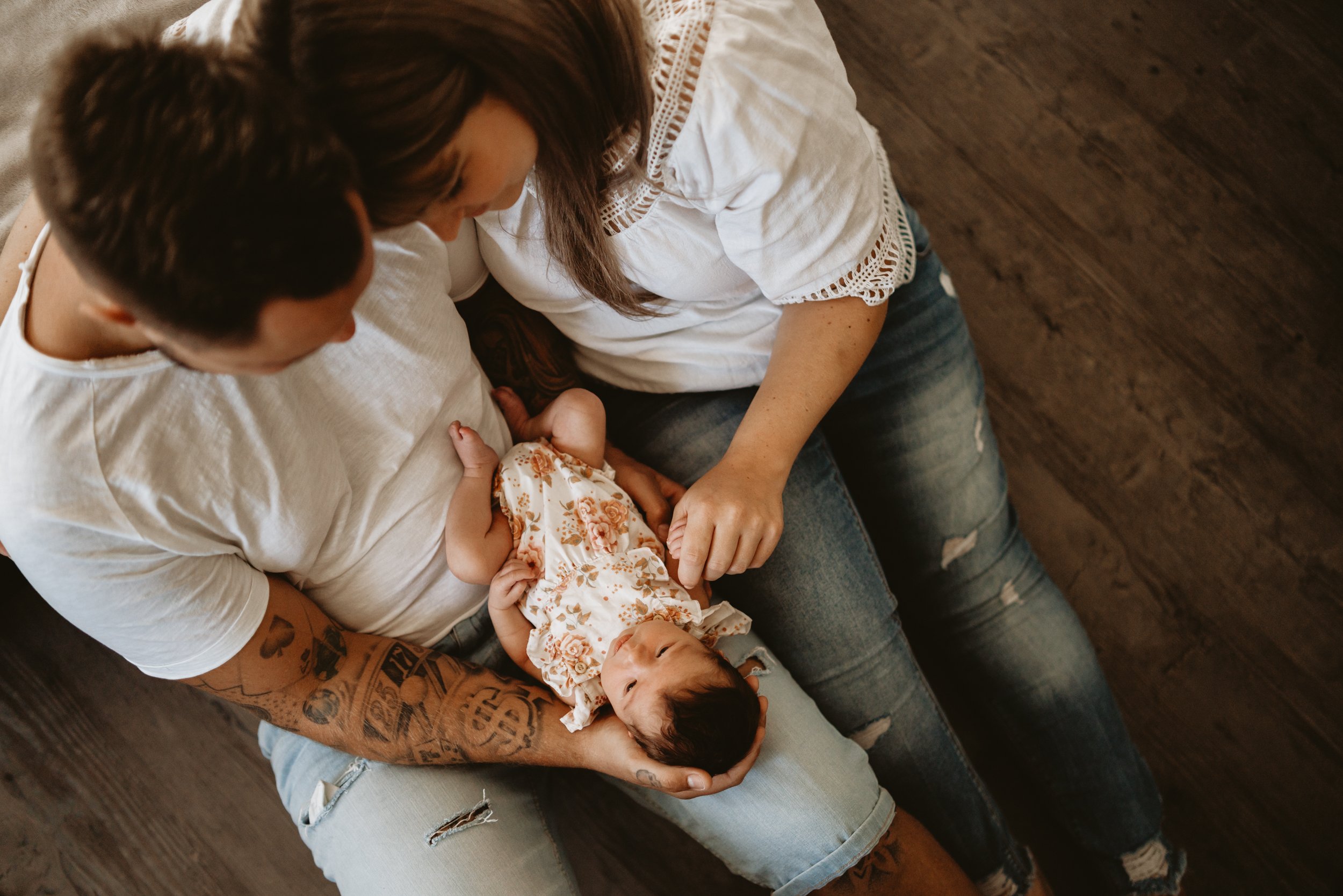  in-home-newborn-photography-in-ramstein-and-kaiserslautern-germany-by-lifestyle-photographer-sarah-havens 