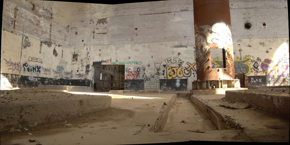 Abandoned Brick Building 03.jpg