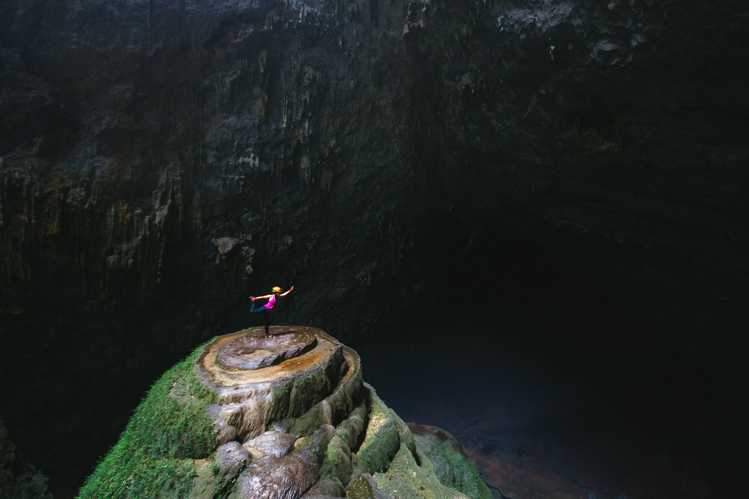The Largest Cave In The World Hang Son Doong Vietnam Ly Erofound