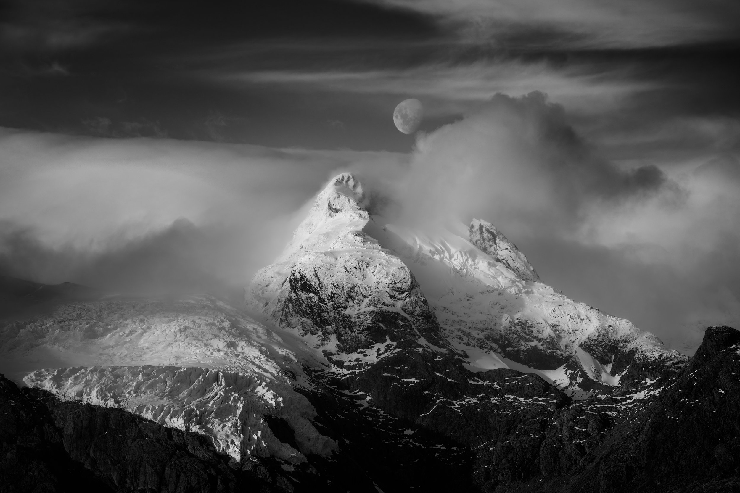 _DSC3139 B&W copy.jpg