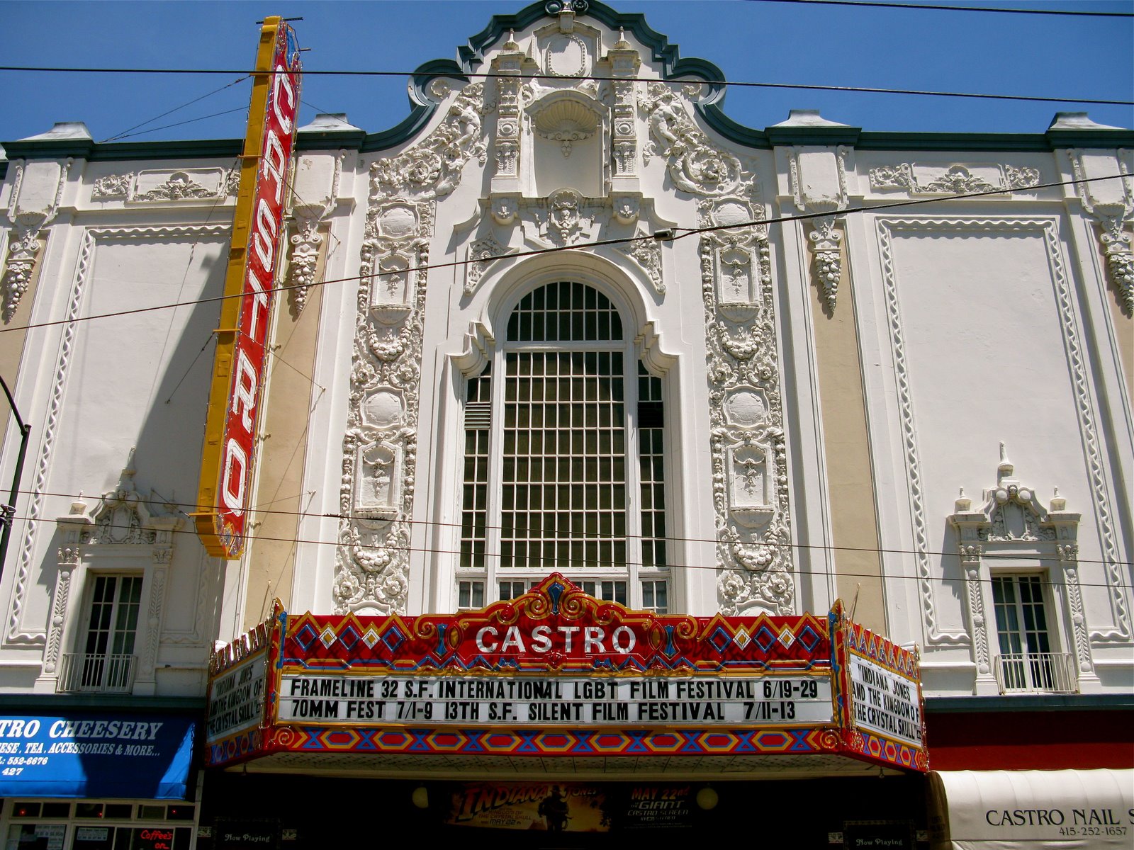 Castro_Theatre.jpg