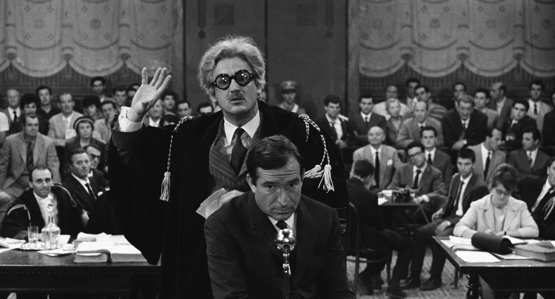 I MOSTRI (15 FROM ROME – OPIATE ’67) 10:00 PM