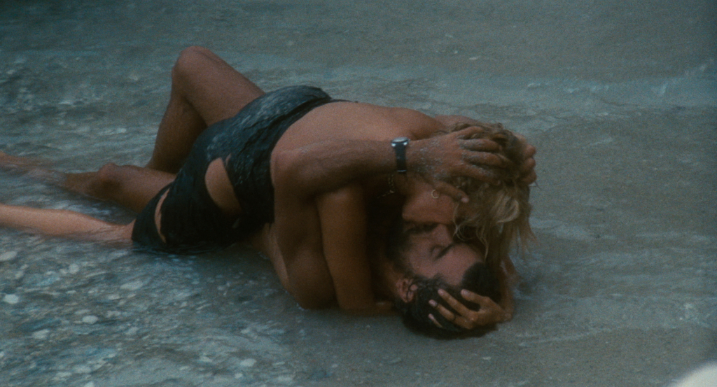 SWEPT AWAY (TRAVOLTI DA UN INSOLITO DESTINO NELL'AZZURRO MARE D'AGOSTO) 4:00 PM