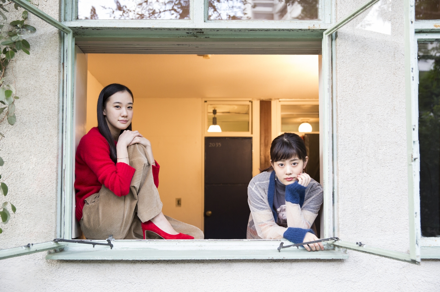 Yu Aoi and Mitsuki Takahata