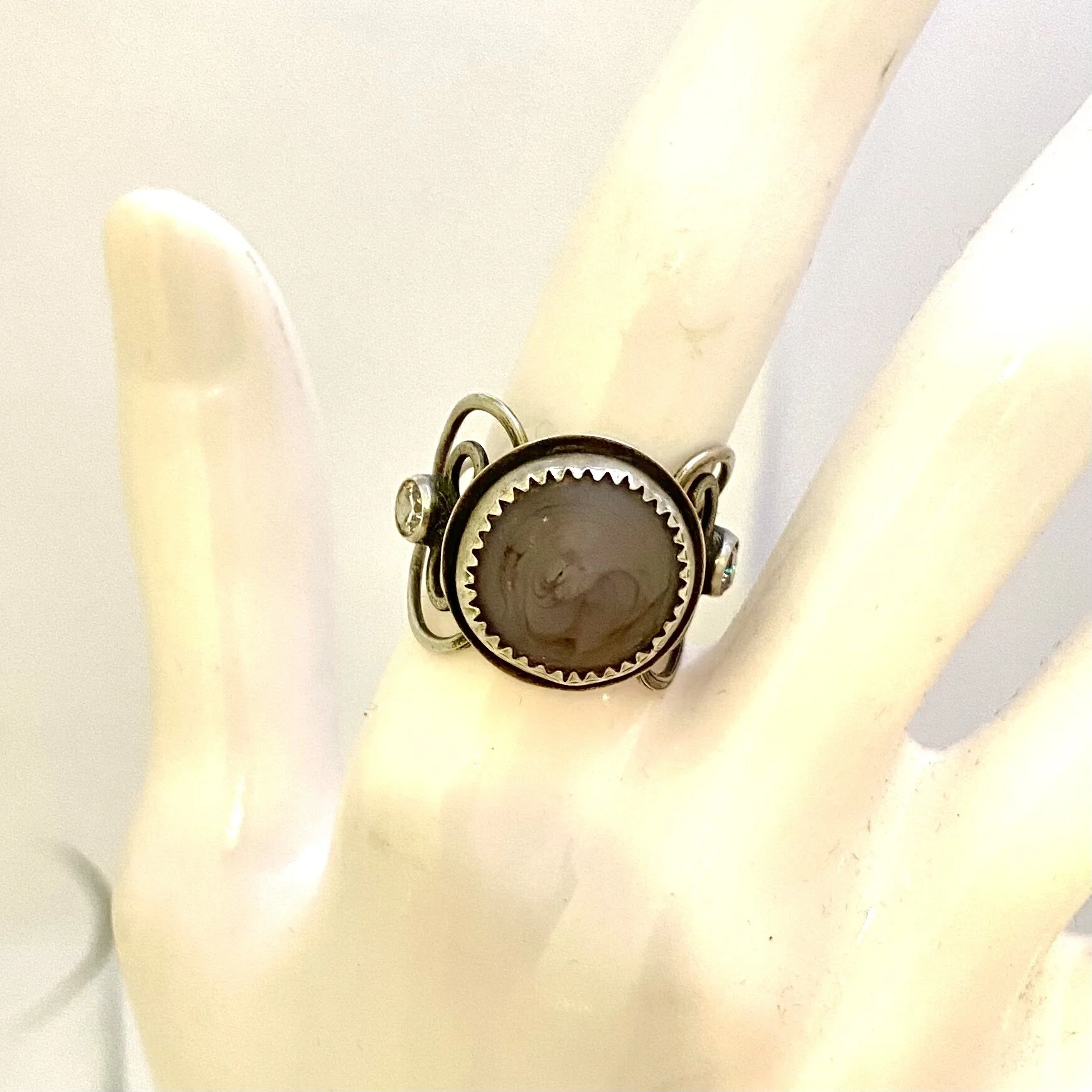 383E3496-6FF4-4F80-829F-938113DAE434