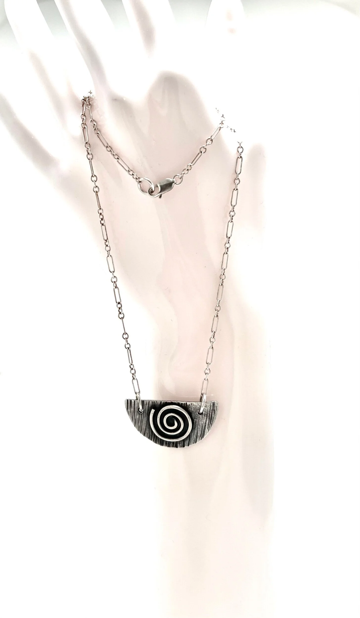 46F39433-D014-4C6A-9FED-FABE56C3762F