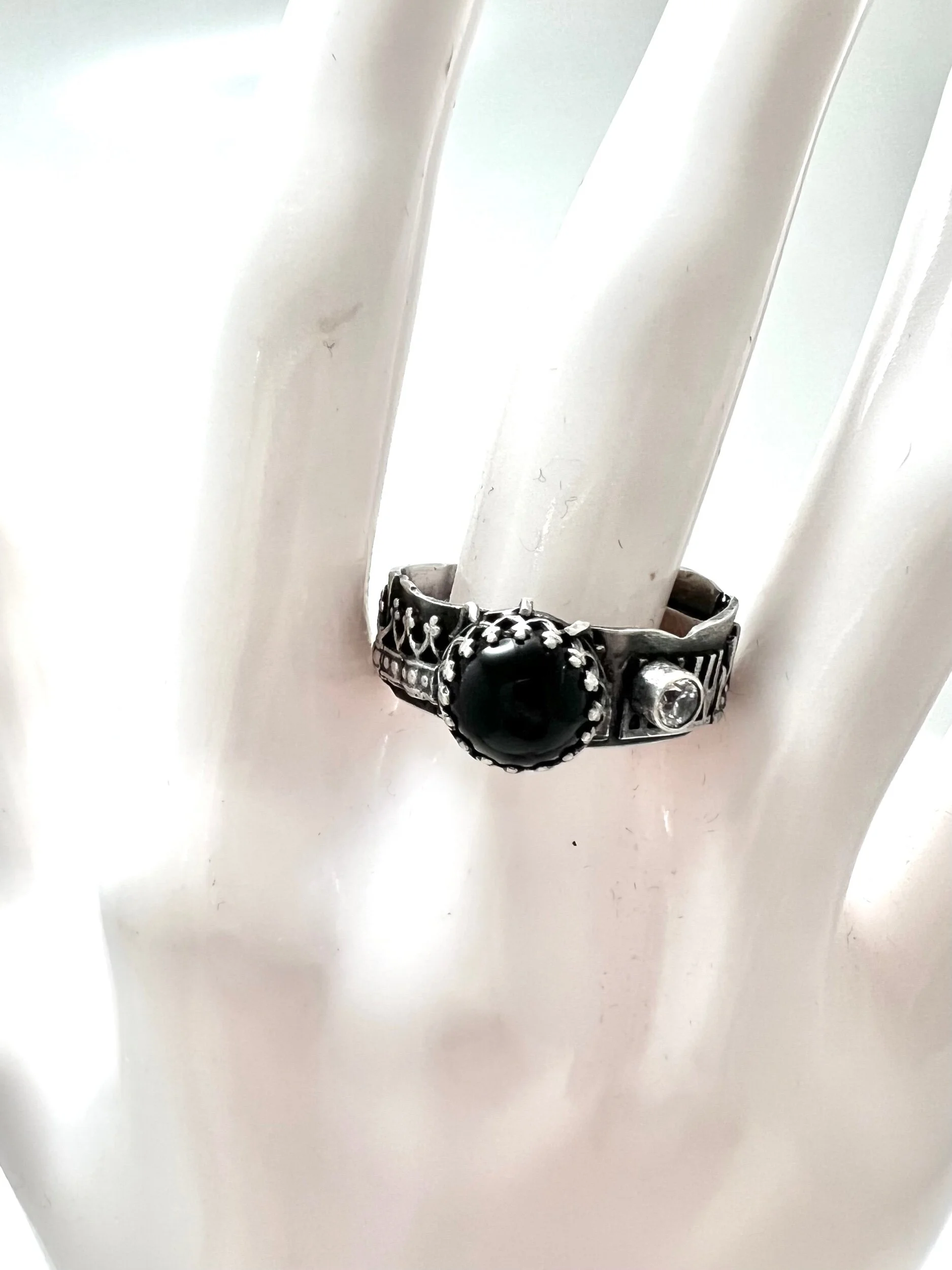 7484191E-FBA6-412D-8564-FE37A4B69F79