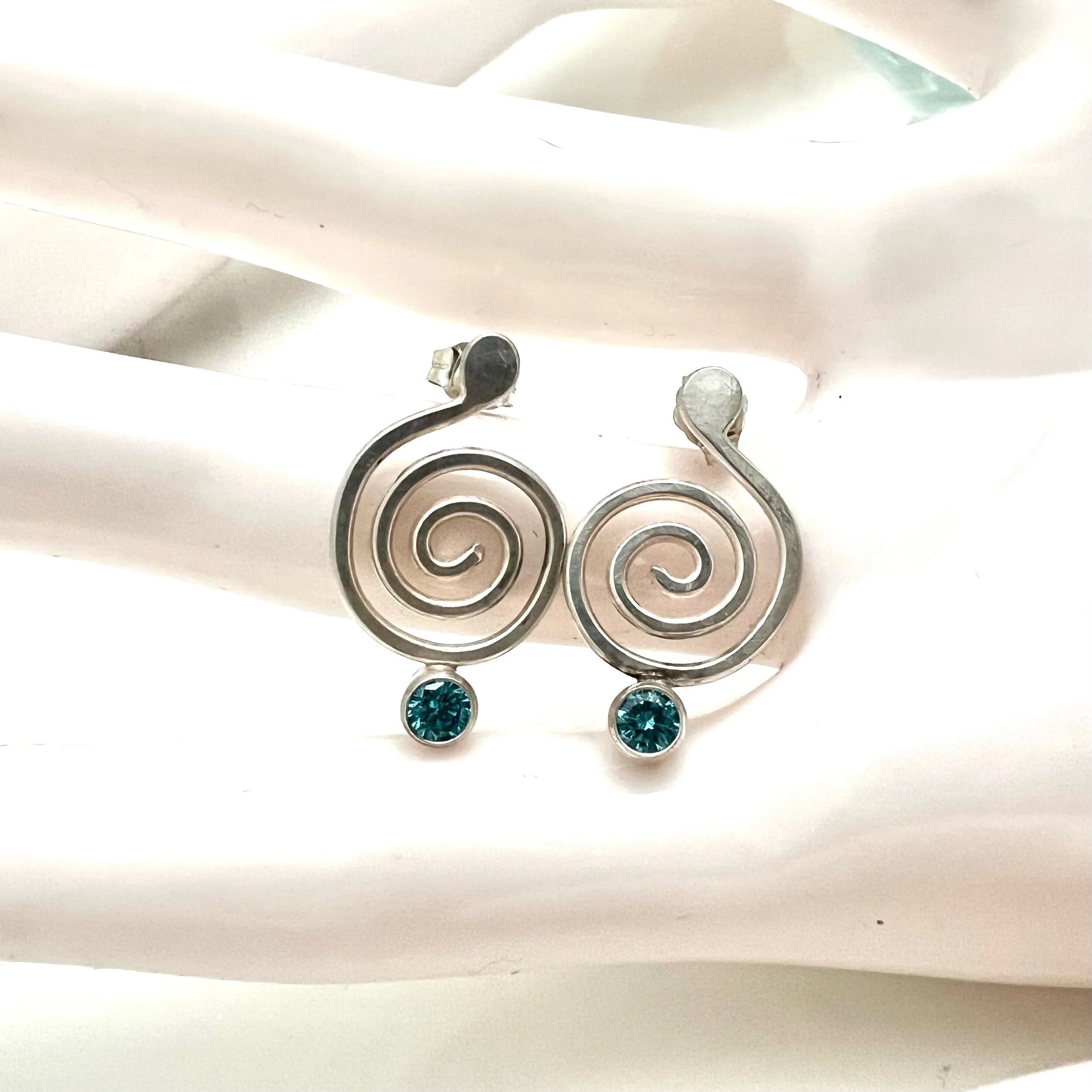 5F6A4EC0-1458-48D5-959B-CC578838D28B