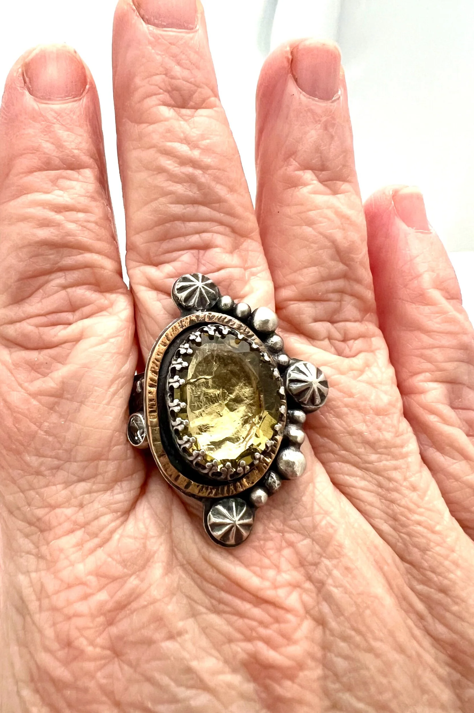 F3BA84B2-0BAA-4F07-9803-44B7CE1EECE7