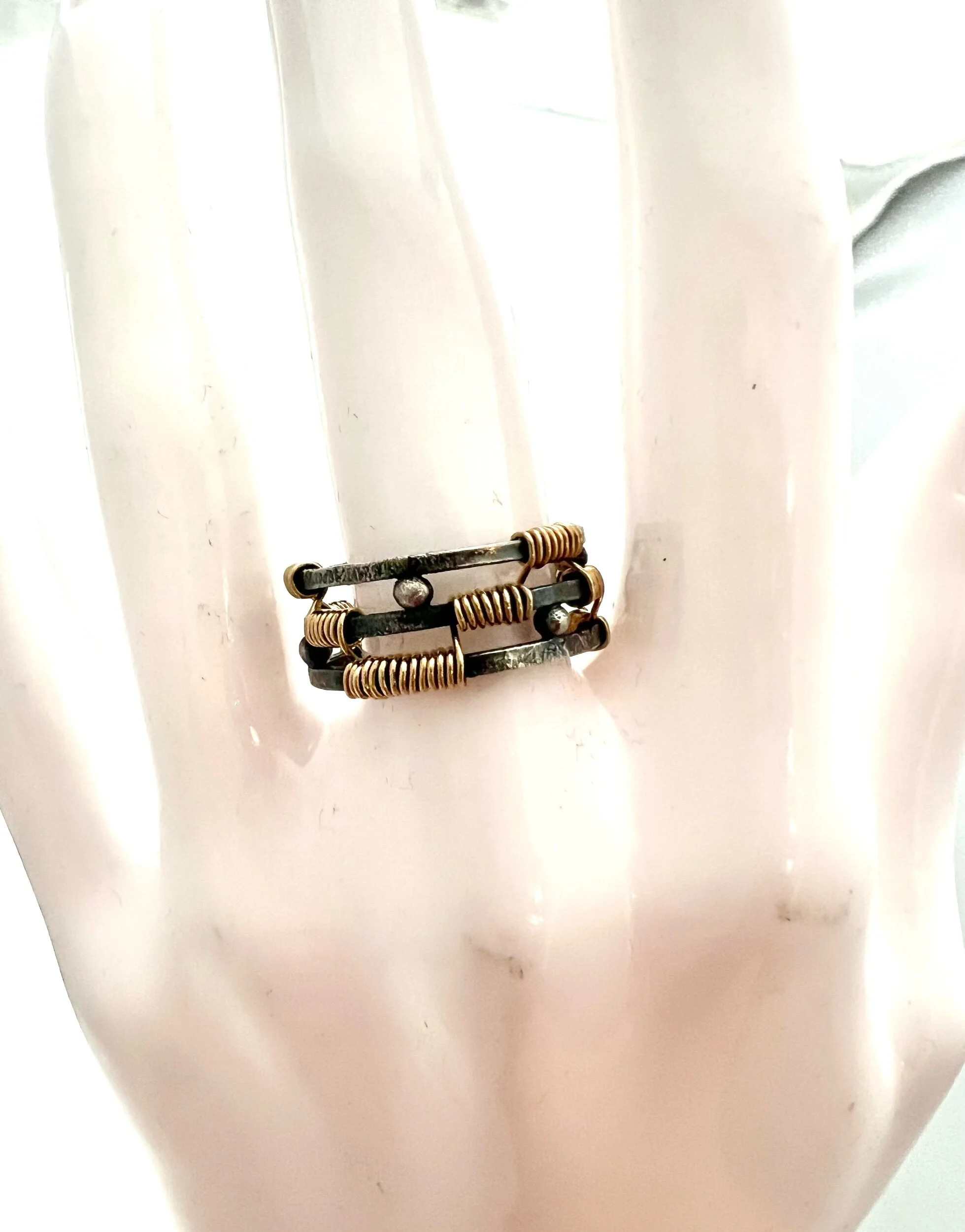 673B9EFE-140E-47B3-90D0-D3050D938895