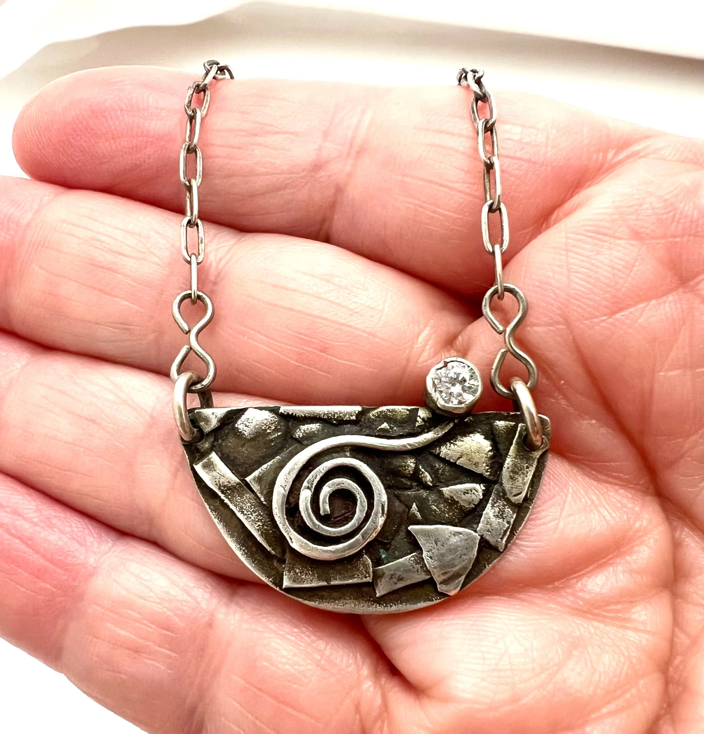 AE25A9C6-2B34-4814-AF16-098C854C3C55