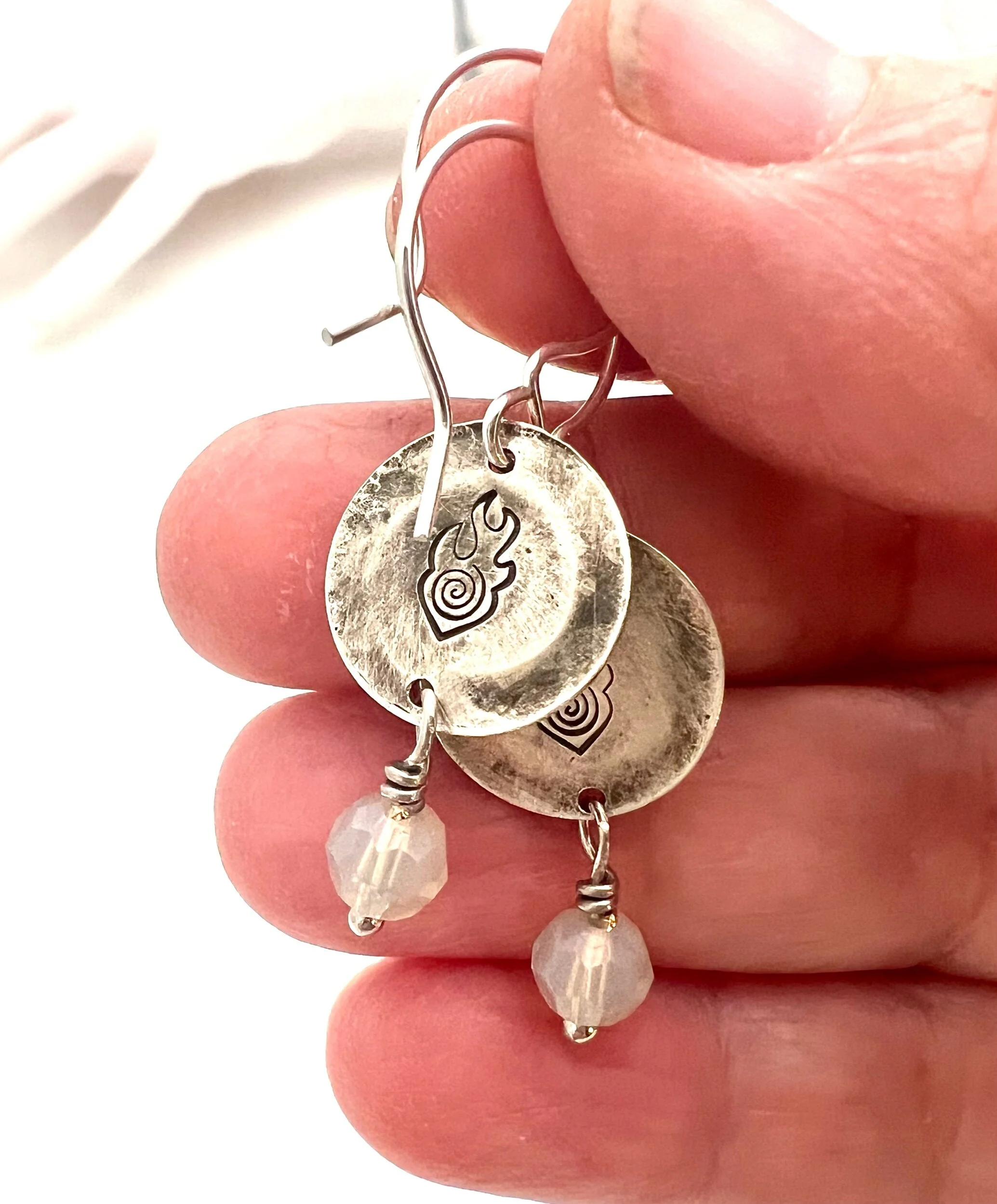 71D4D8B2-E886-4FC0-9FB6-17F40932112A