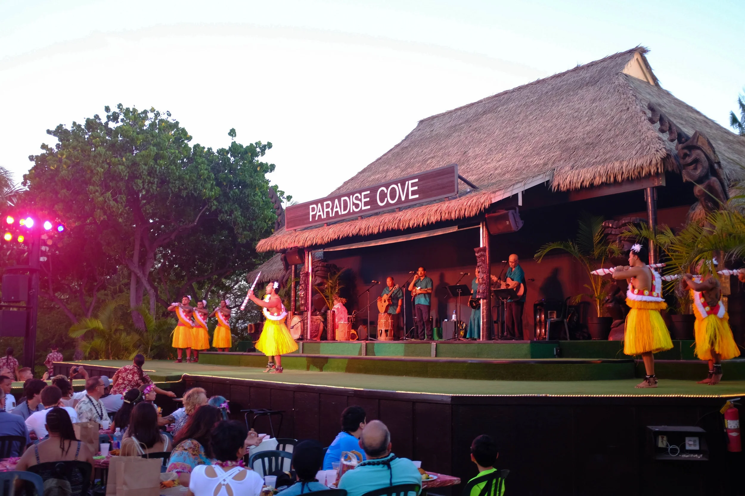 Paradise Cove Luau - 13 Things To Do On Oahu | Kaci Nicole