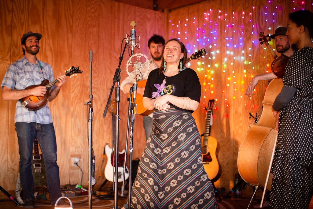 Birds of Play performing. Photo by Michael Keefe / Mountain & Sky.