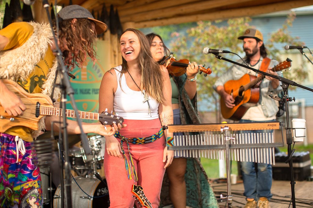 Musicians sharing the stage at CrestFest 2025. Photograph by Michael Keefe / Mountain & Sky.