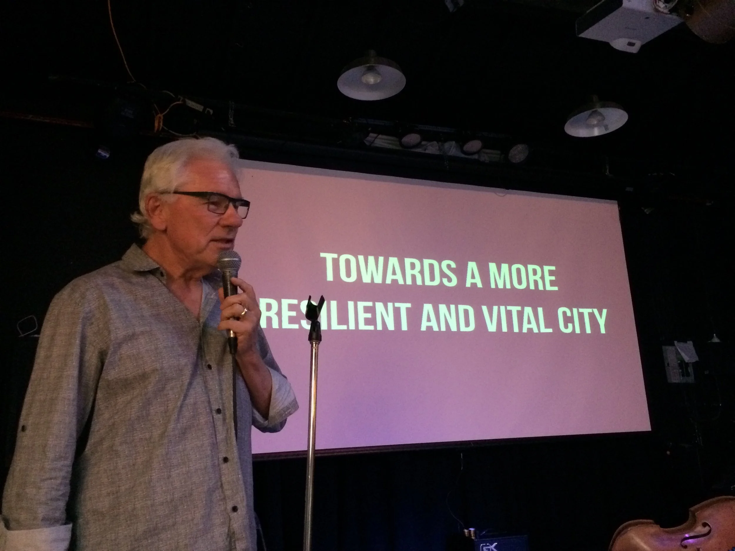 We had a large turnout of activists, innovators, and stakeholders to hear David Barrett's rousing, well-informed call to "mix it up" with a diversity of housing types across the city! We are grateful to all for making it successful (link to summary video). See our other events for opportunities to connect to and learn with other enthusiasts about the shape and quality of our city.