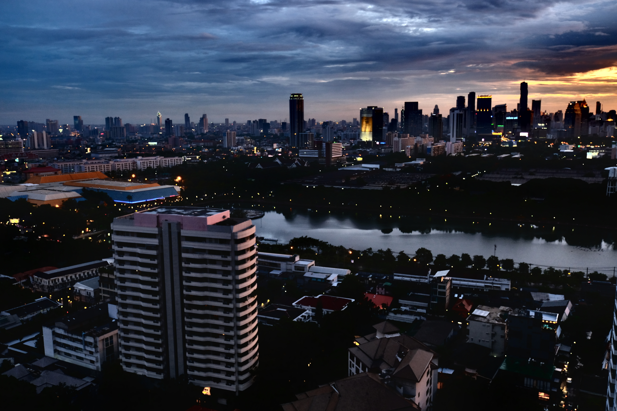  QUeen Sirikit Park, Lumphini & Sathorn 