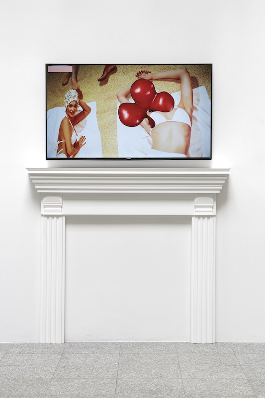 Untitled (Melon), 2017, HD Video, 7:57 min and Mantel II, 2017, Styrofoam, MDF, chalk paint, 130 x 150 x 20 cm