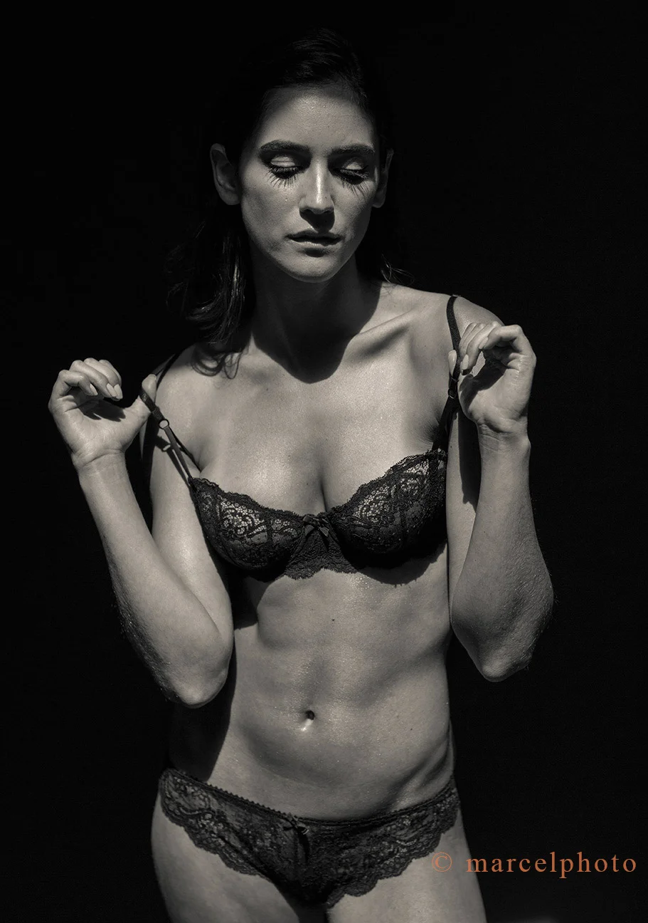 CarlyeBW-LR-9342.jpg