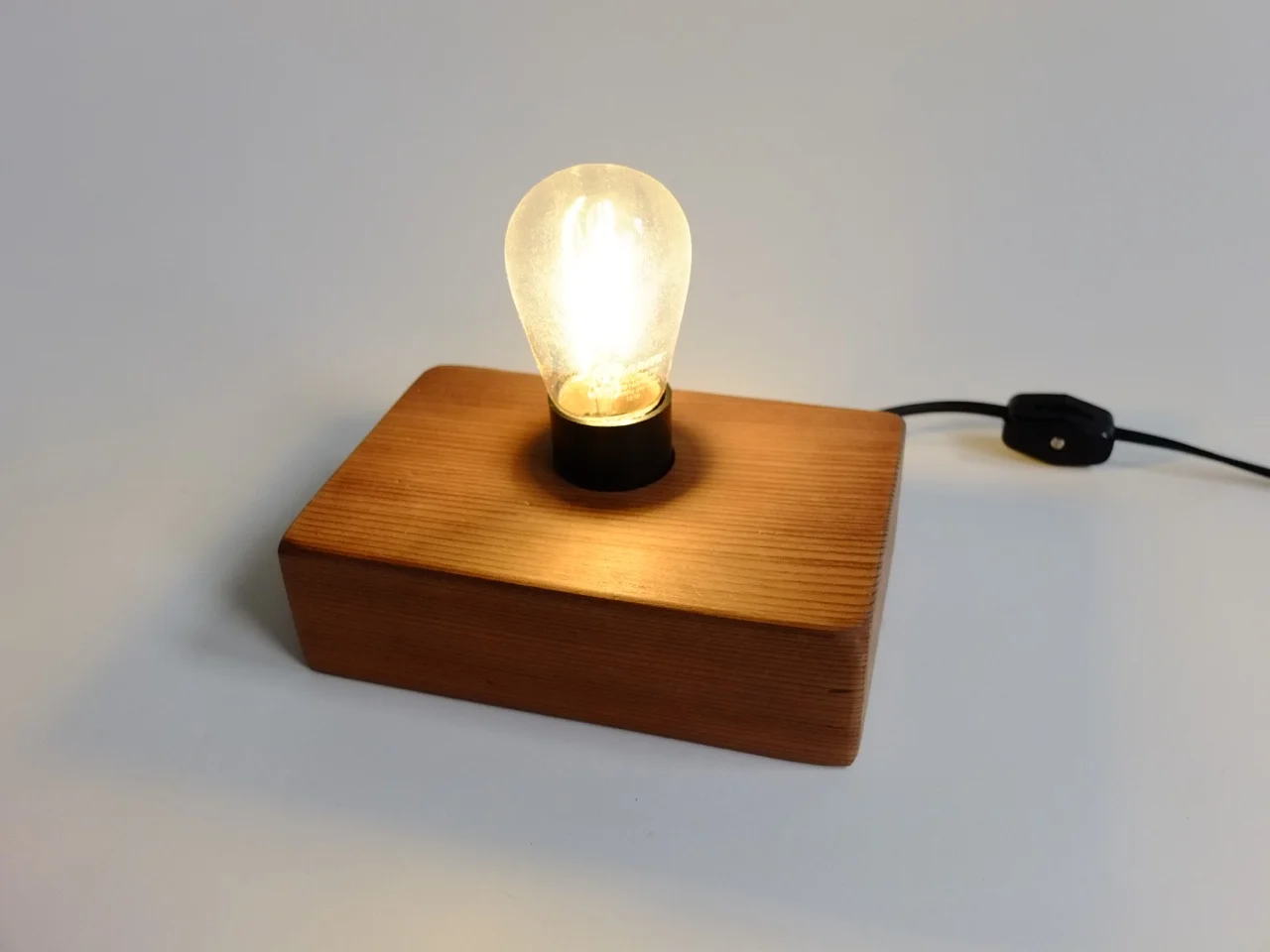 Redwood Desk Lamp