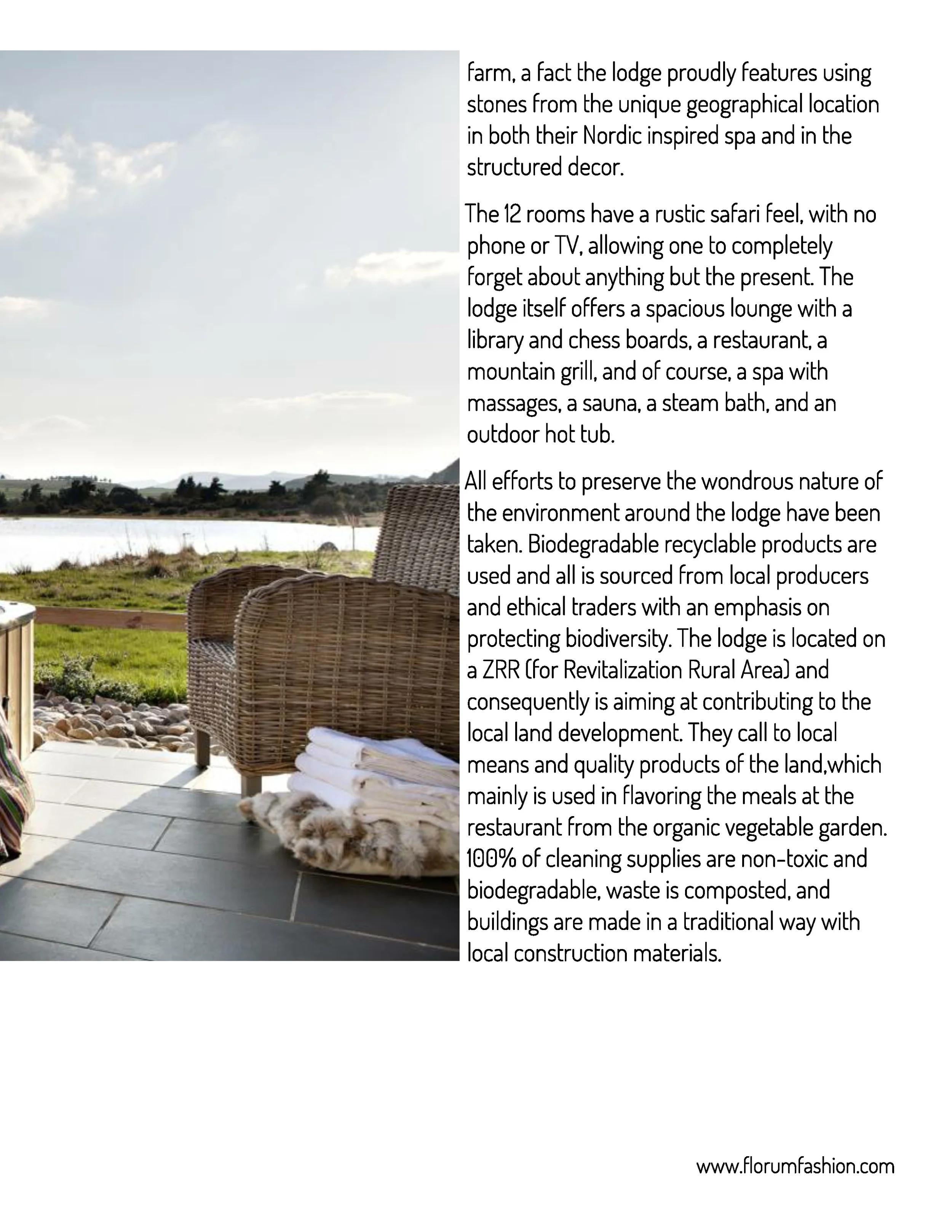 Instant D'Absolu EcoLodge and Spa will leave you with a distinct feeling of being close to nature. This EcoLodge is the perfect retreat for anyone seeking relaxation, serenity, and nature.&nbsp;