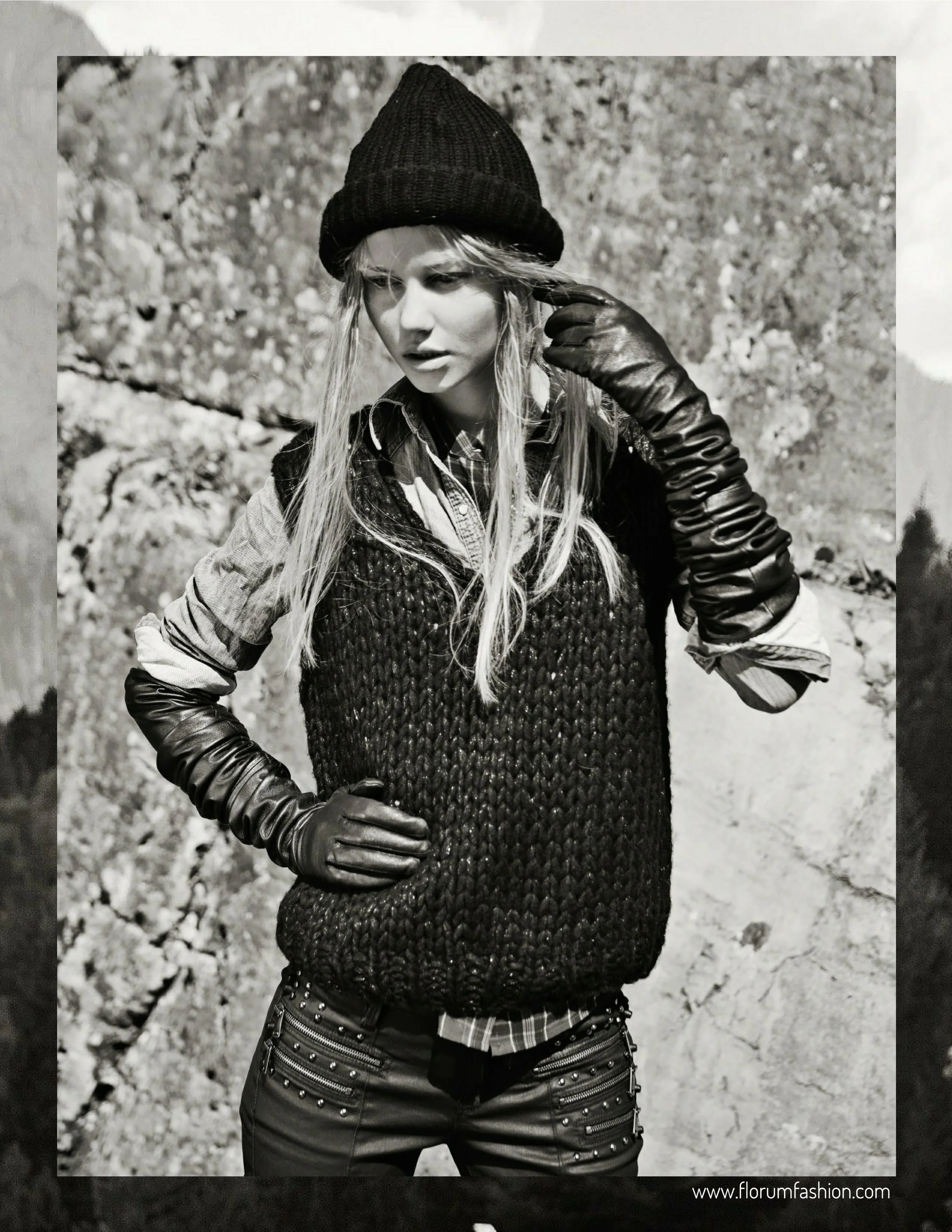 Green Fashion Editorial photographed by Heiko Laschitzki Java Models Munich Models Florum Fashion Magazine