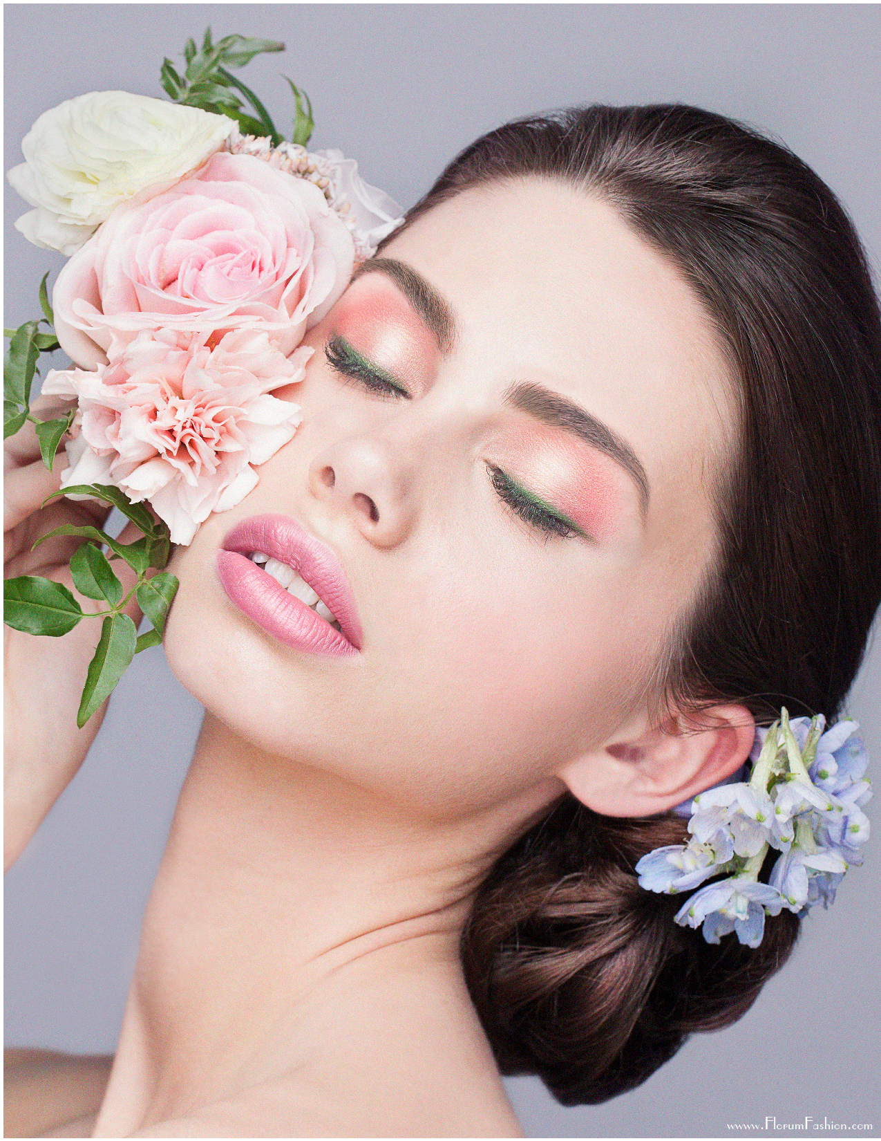 Bellezas Florales Webitorial - Florum Fashion Magazine - March 2016 - Natural Beauty - Vertical Image - organic Beauty page 6.png