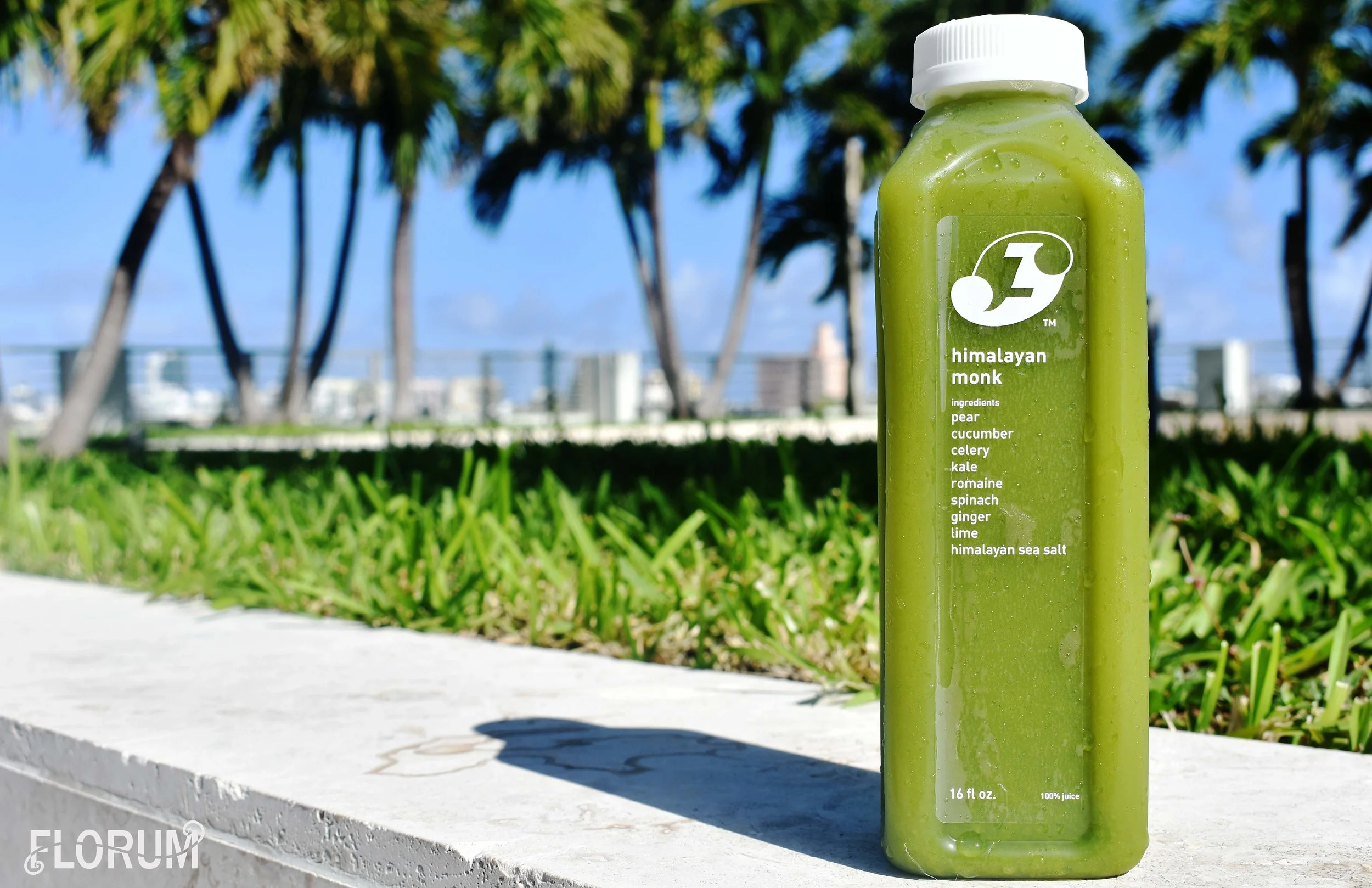 The delicious Himalayan Monk cold pressed green juice from Jugo Fresh was the perfect pre meditation thirst quencher. It wasn't bitter at all and tasted delicious, I think the dash of salt really gave it a unique taste where the ingredients really s…